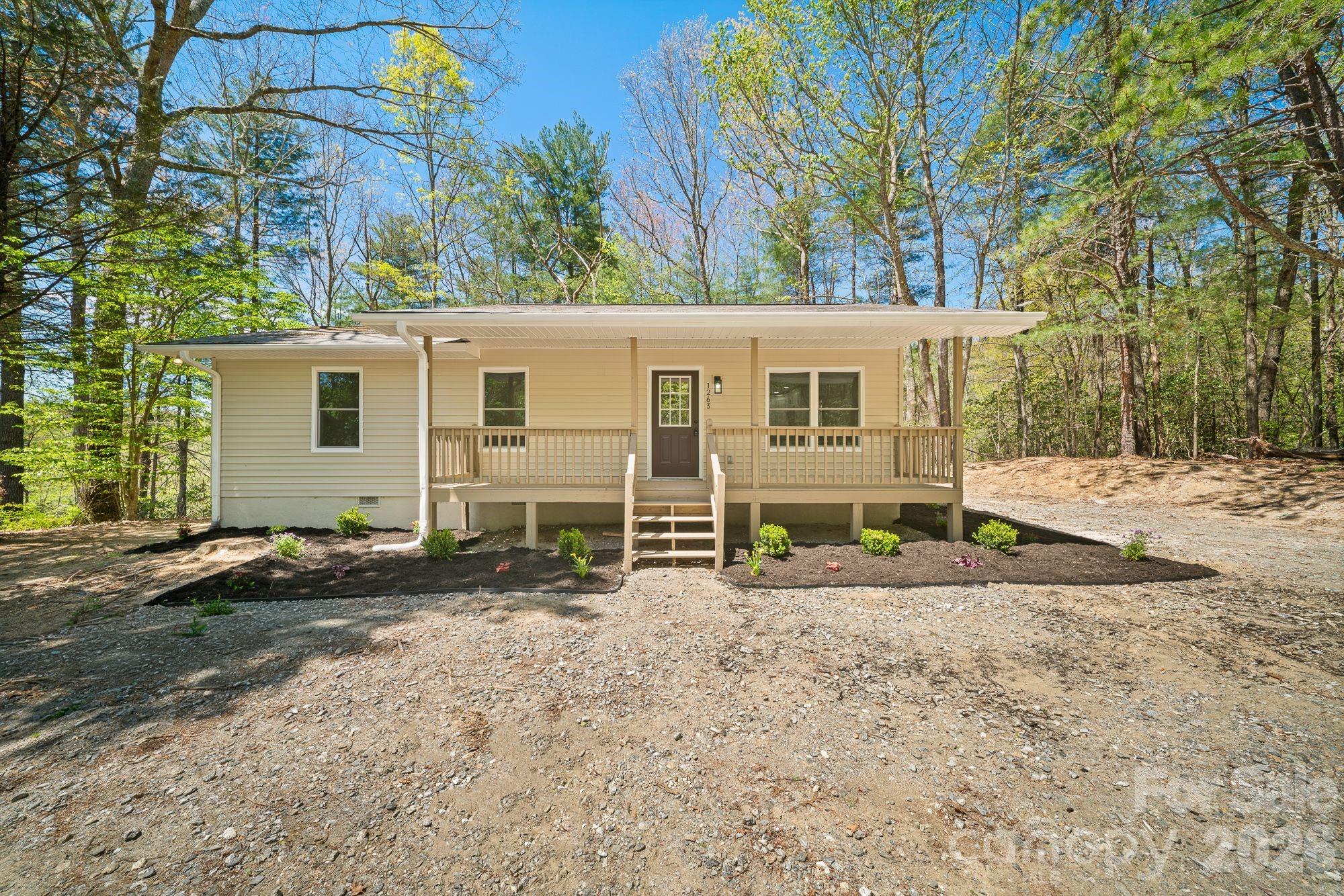 1263 See Off Mountain Road — Brevard