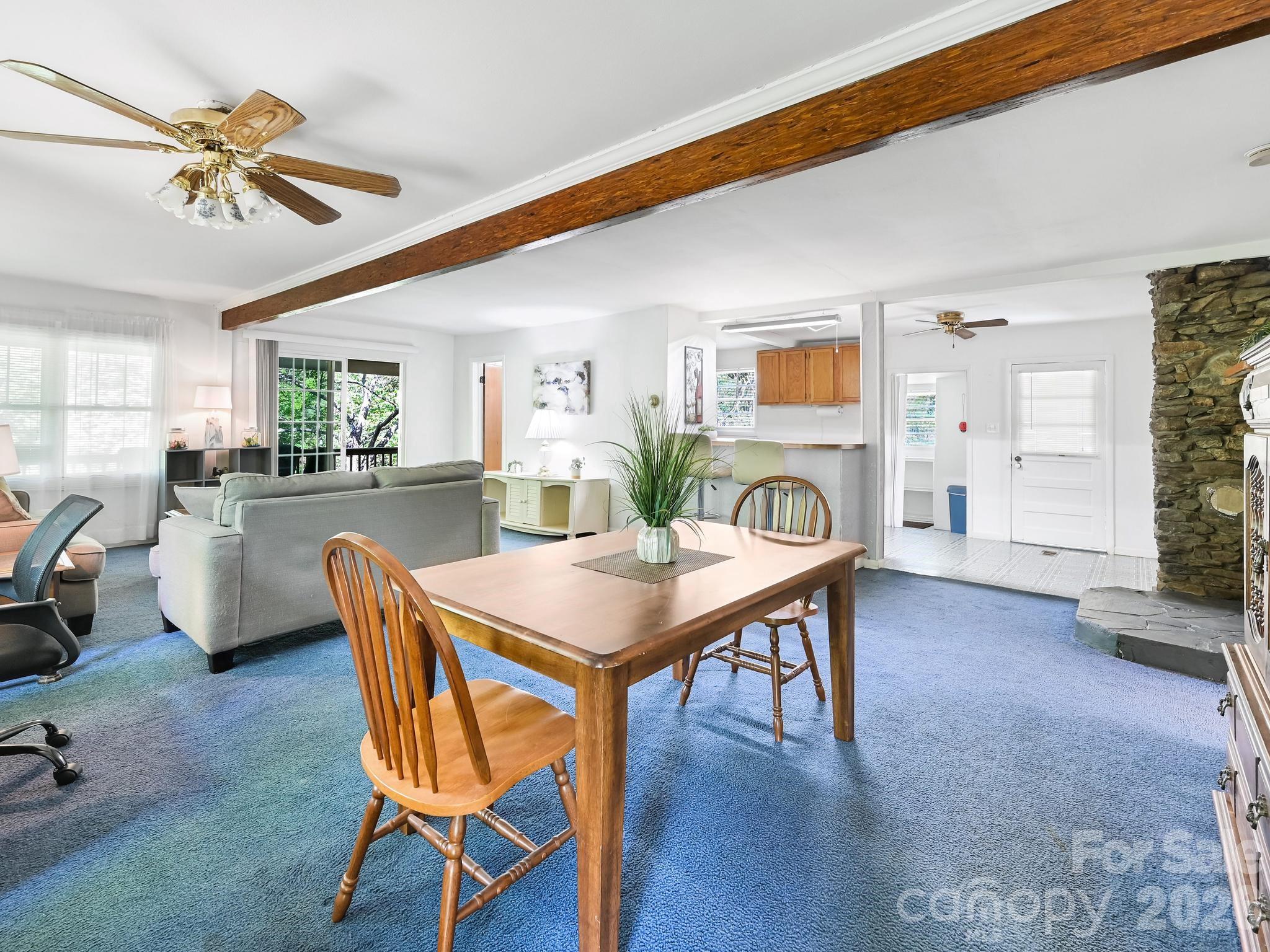 623 School Road — Asheville