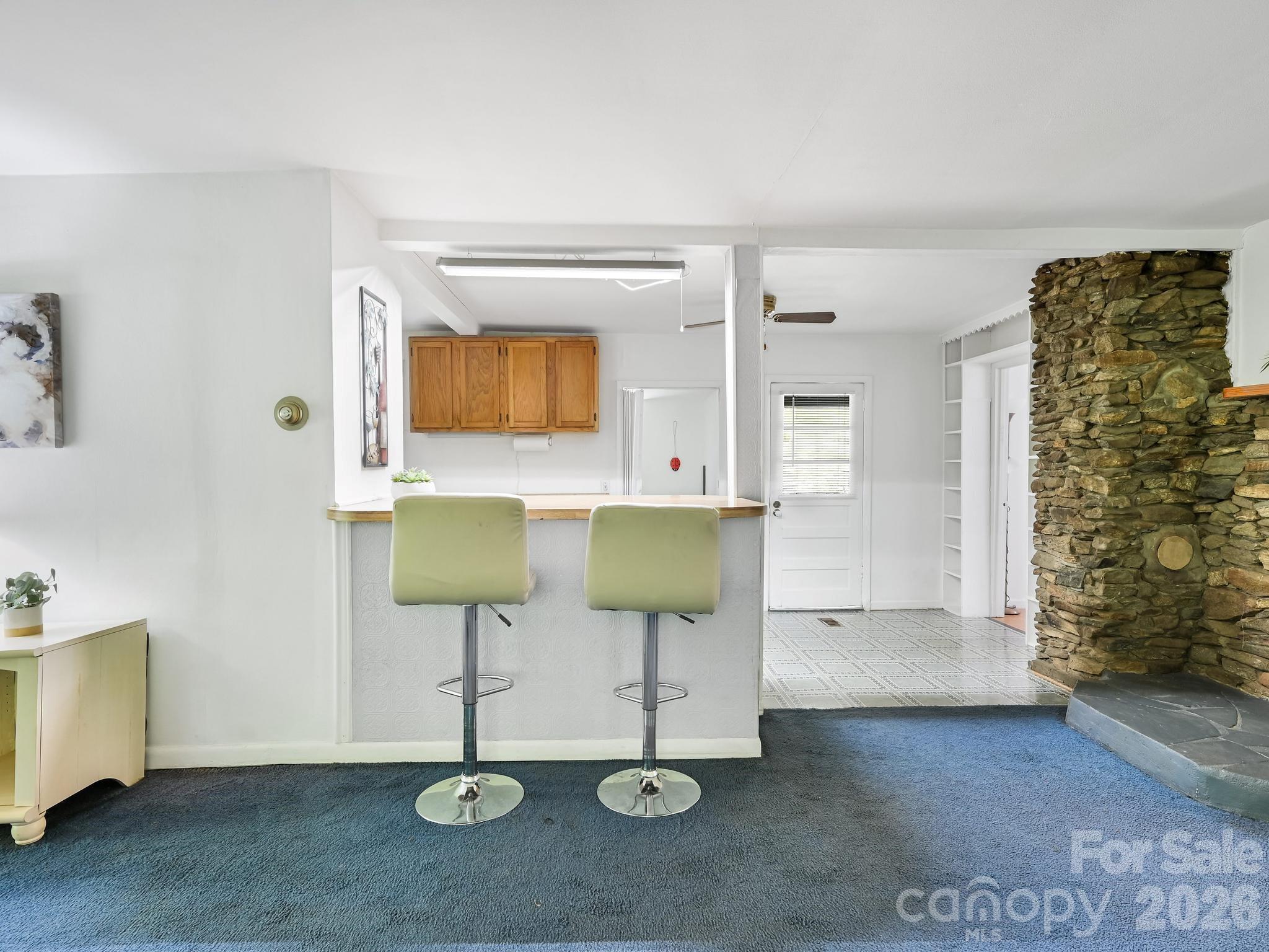623 School Road — Asheville