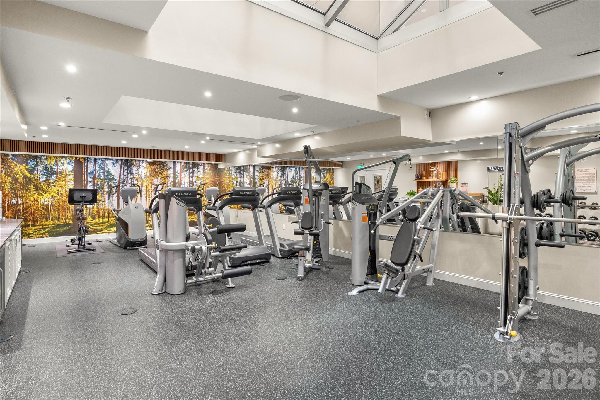 127 N Tryon Street #410 — Charlotte