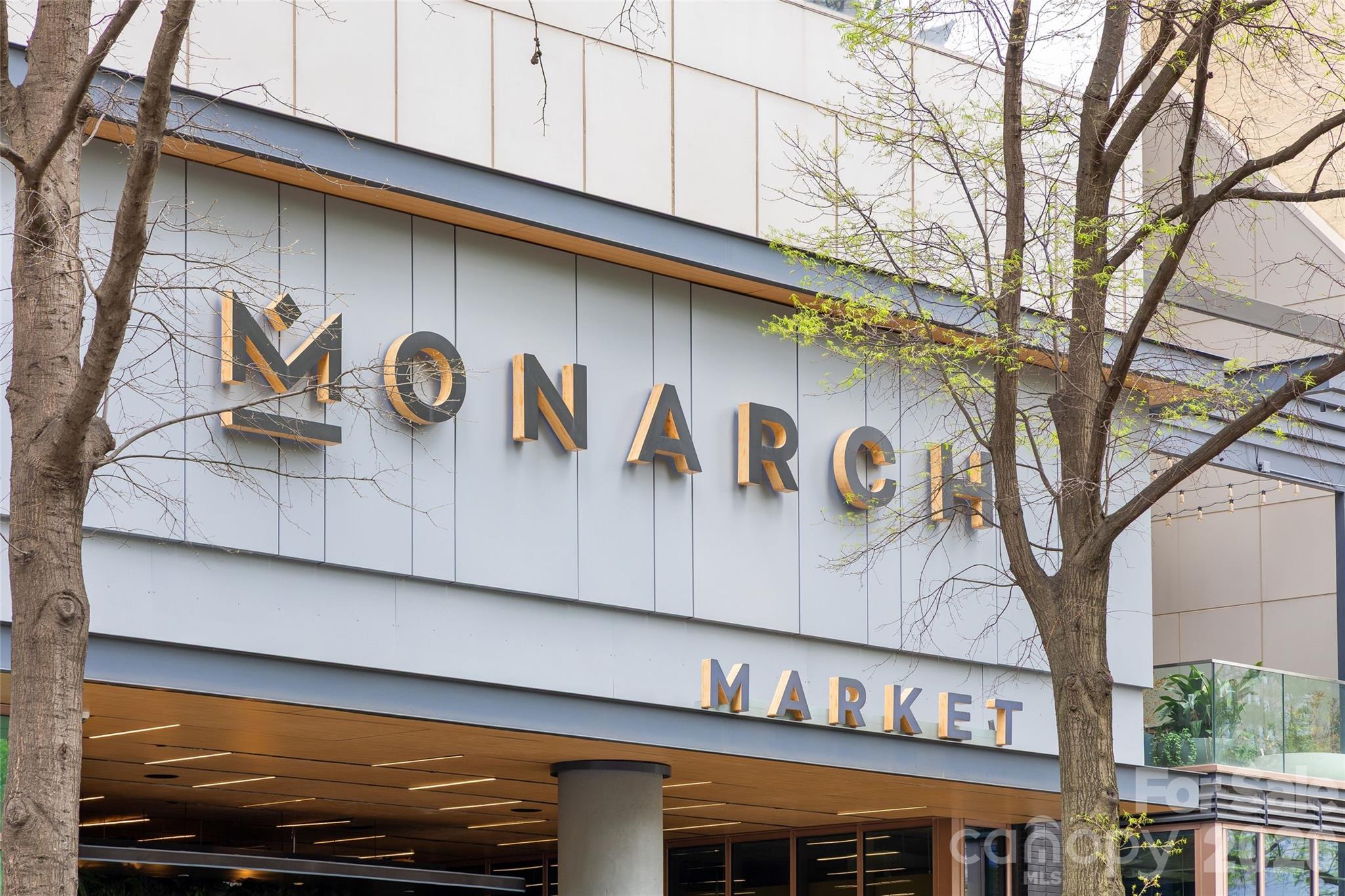 127 N Tryon Street #410 — Charlotte
