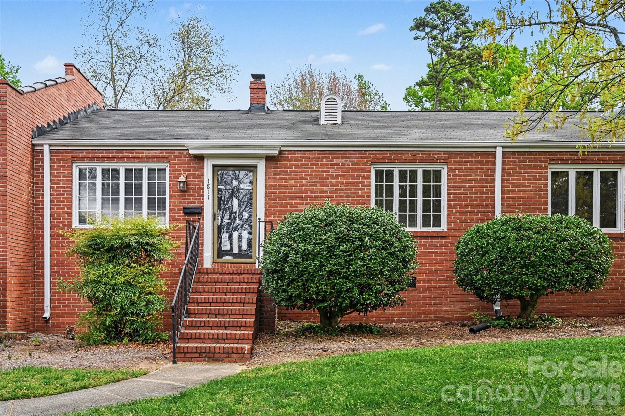 1811 Lynnwood Drive — Charlotte