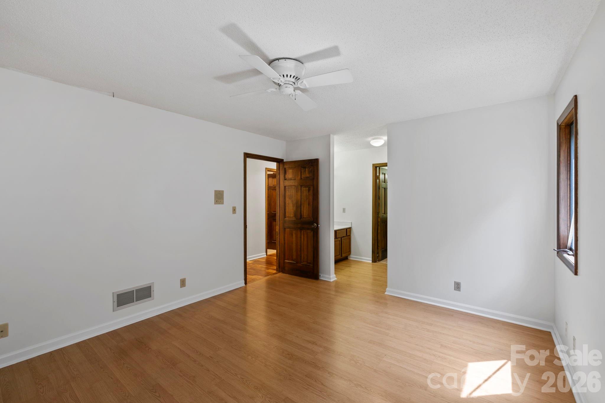 204 Woodfield Drive — Asheville