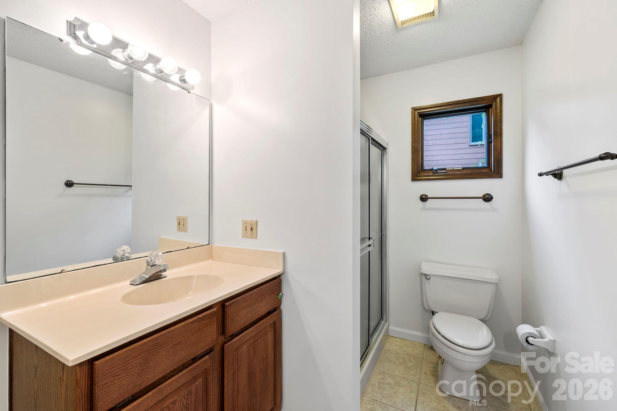204 Woodfield Drive — Asheville
