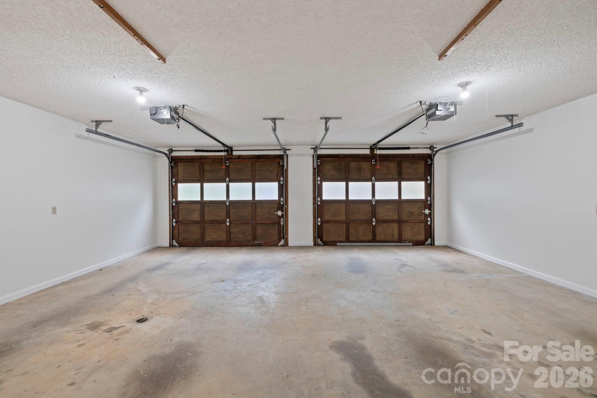 204 Woodfield Drive — Asheville
