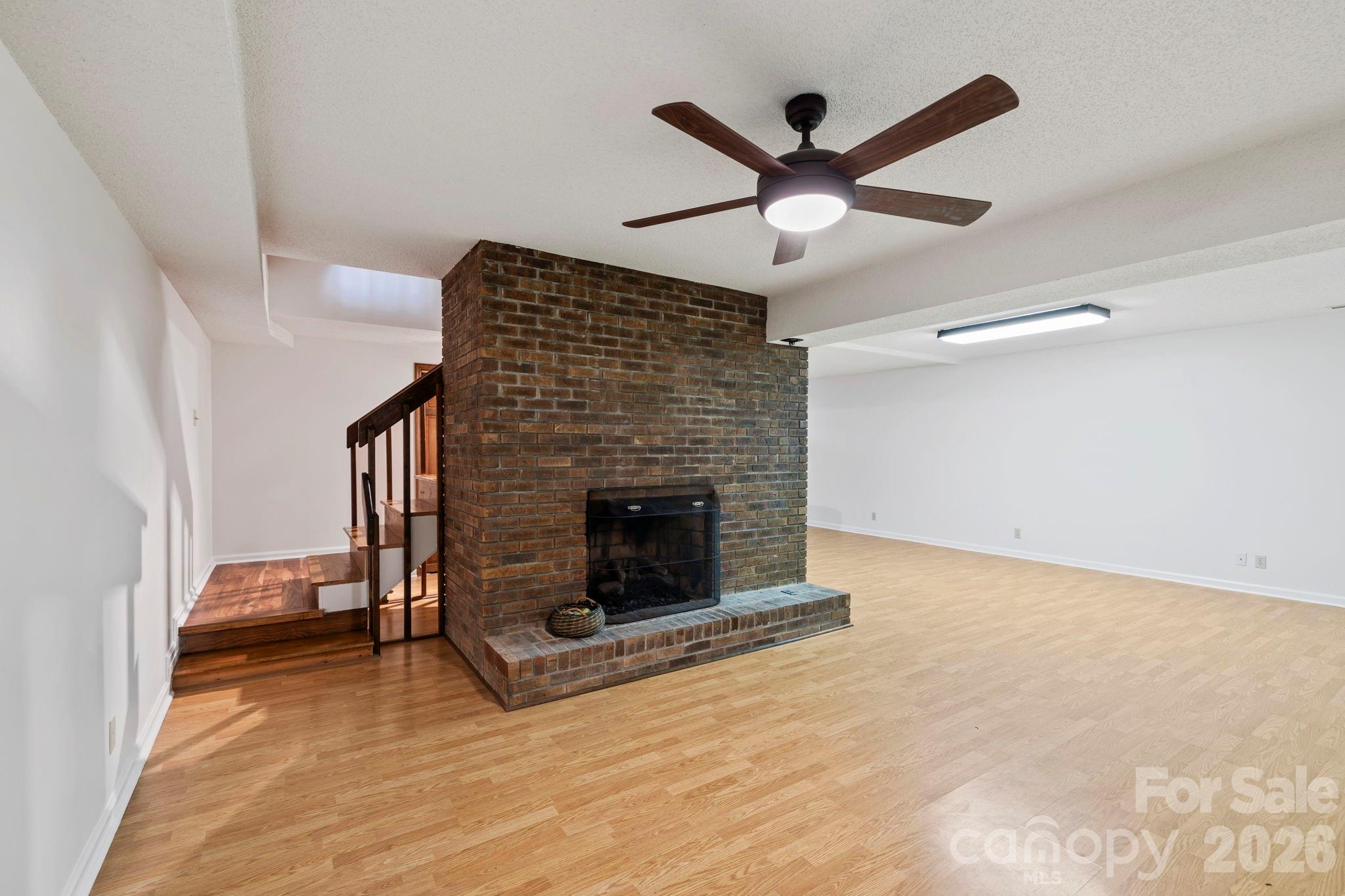 204 Woodfield Drive — Asheville