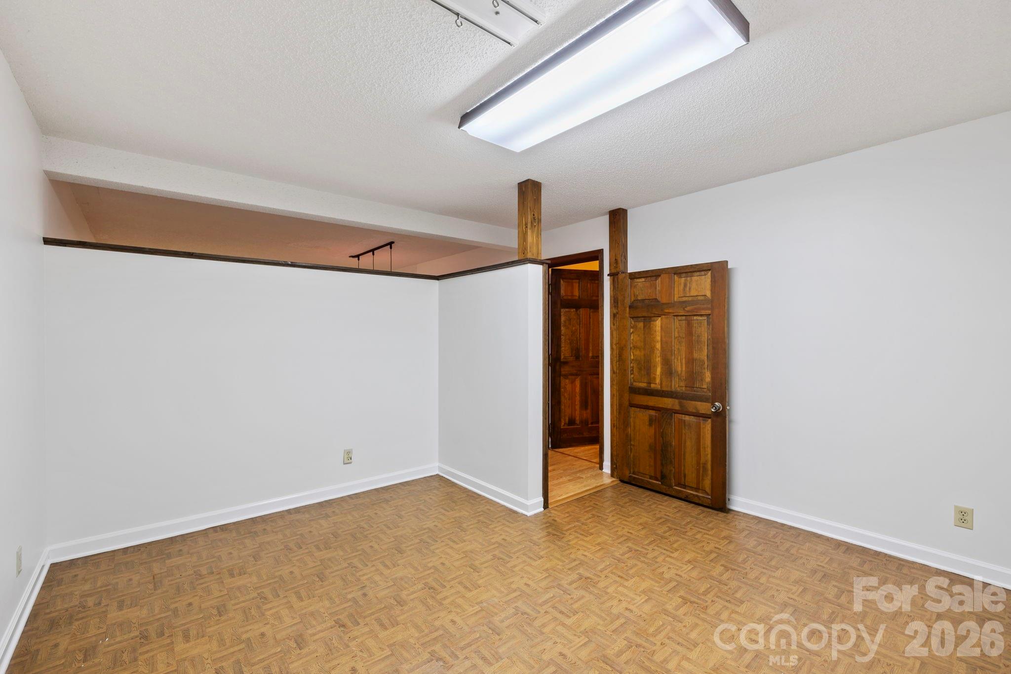 204 Woodfield Drive — Asheville