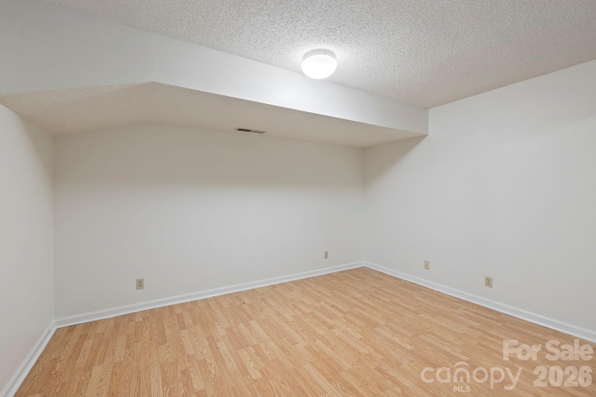 204 Woodfield Drive — Asheville