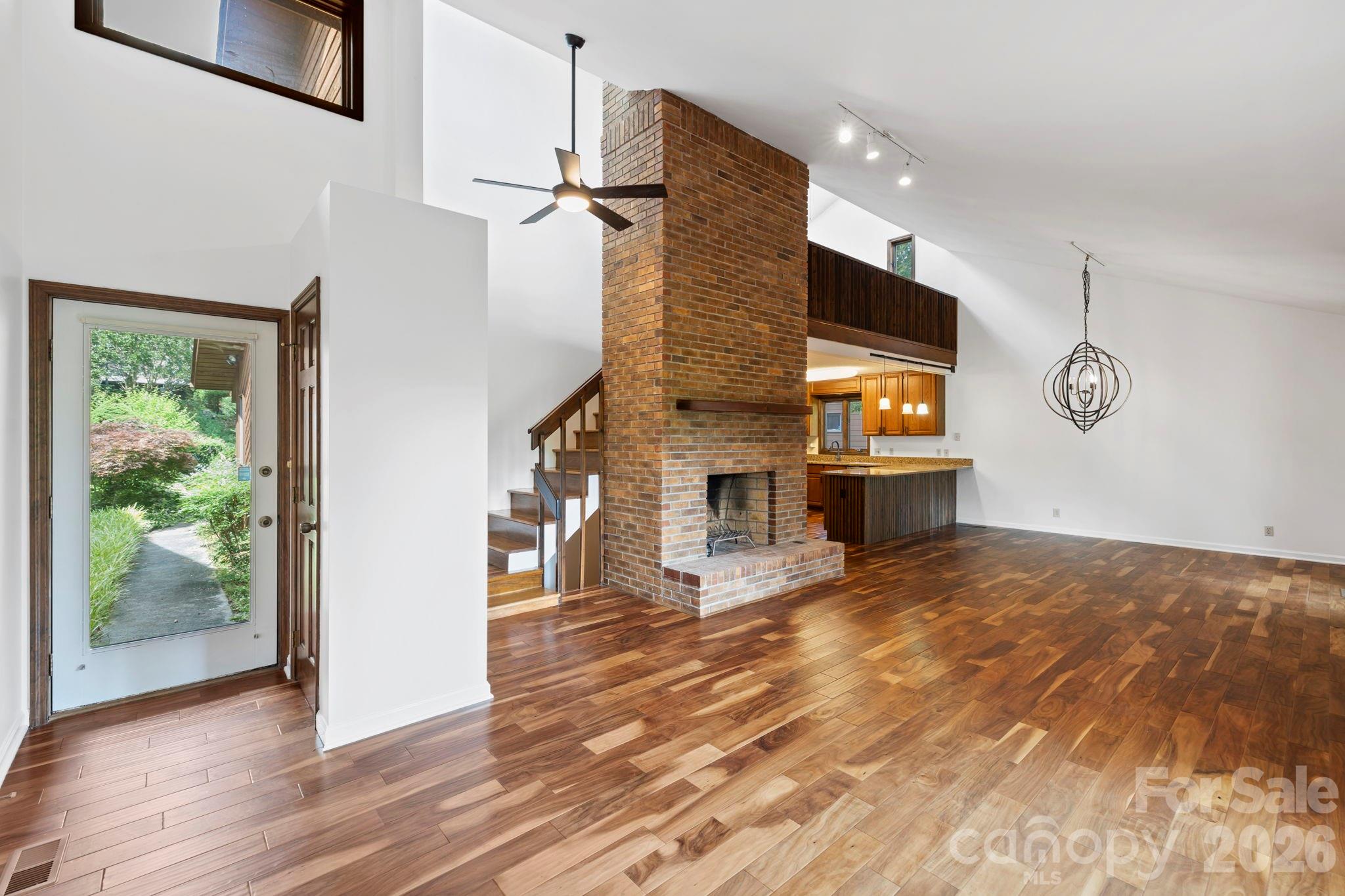 204 Woodfield Drive — Asheville