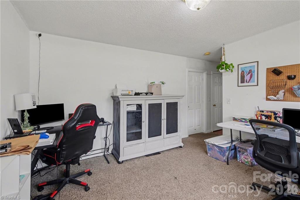 3904 Riverdale Road — Greensboro
