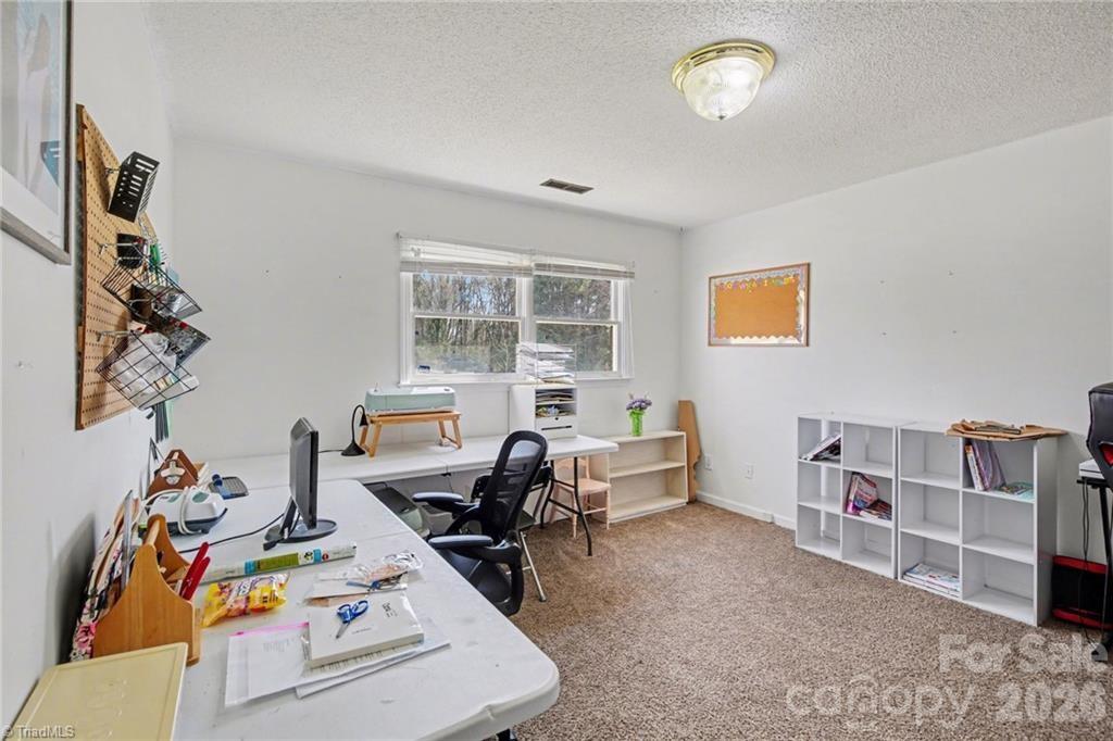 3904 Riverdale Road — Greensboro