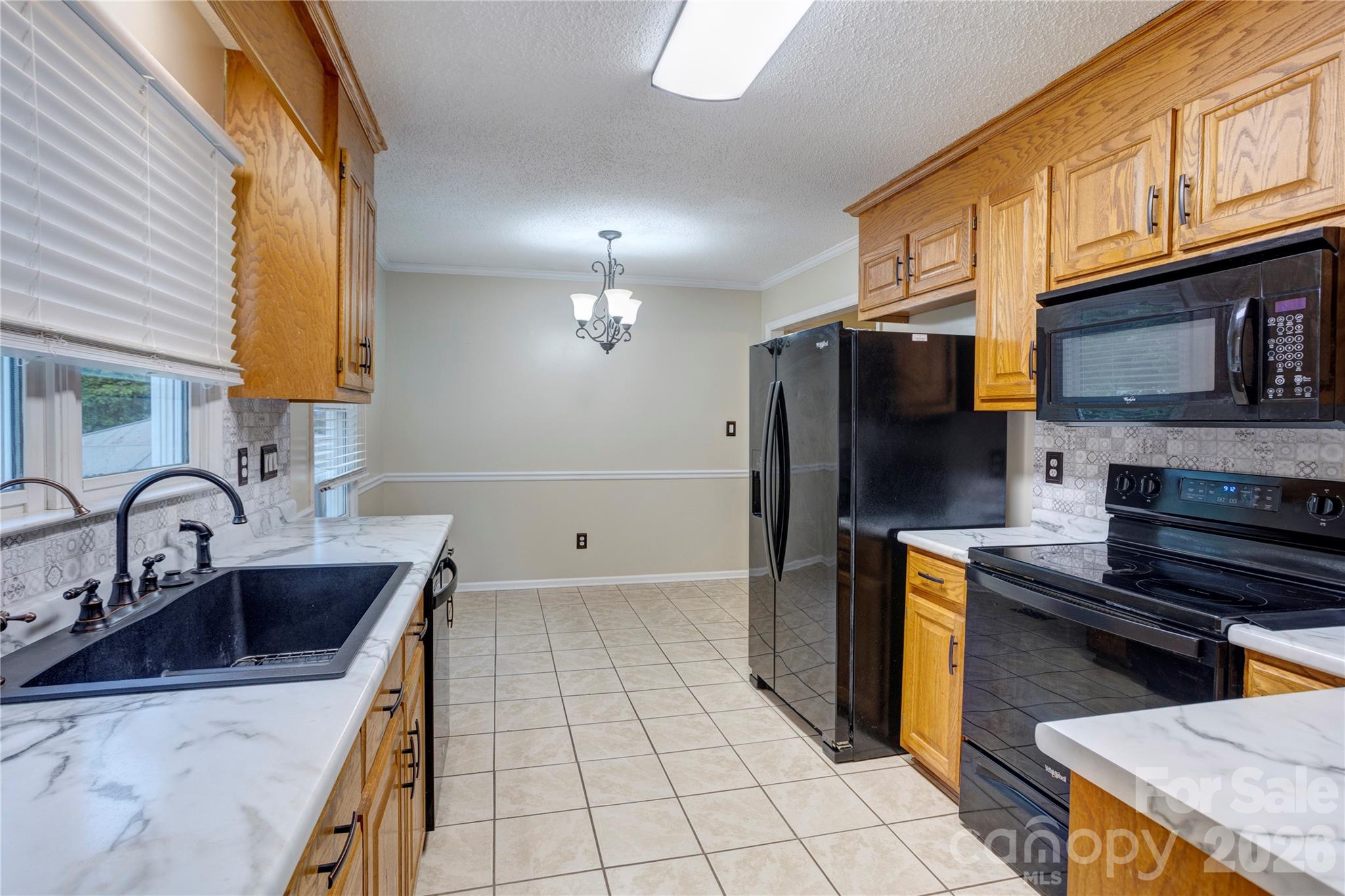 2705 Plantation Way — Albemarle