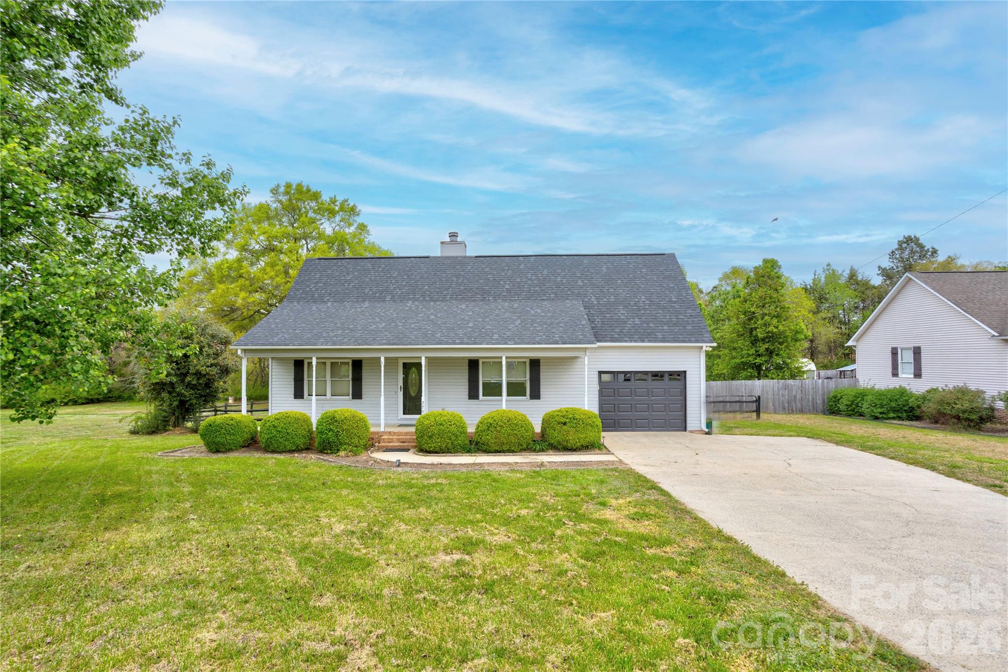 2705 Plantation Way — Albemarle