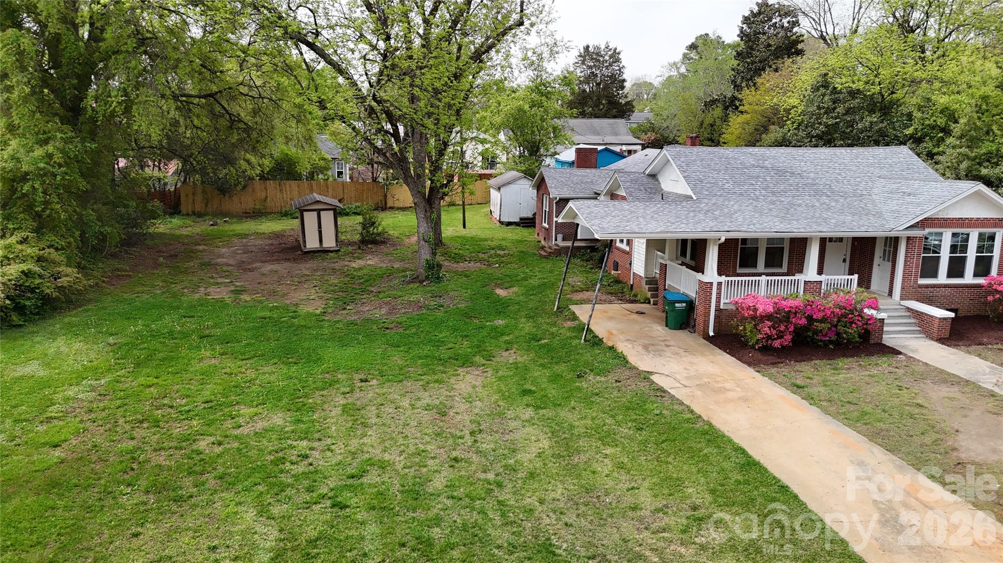307 W Washington Avenue — Bessemer City