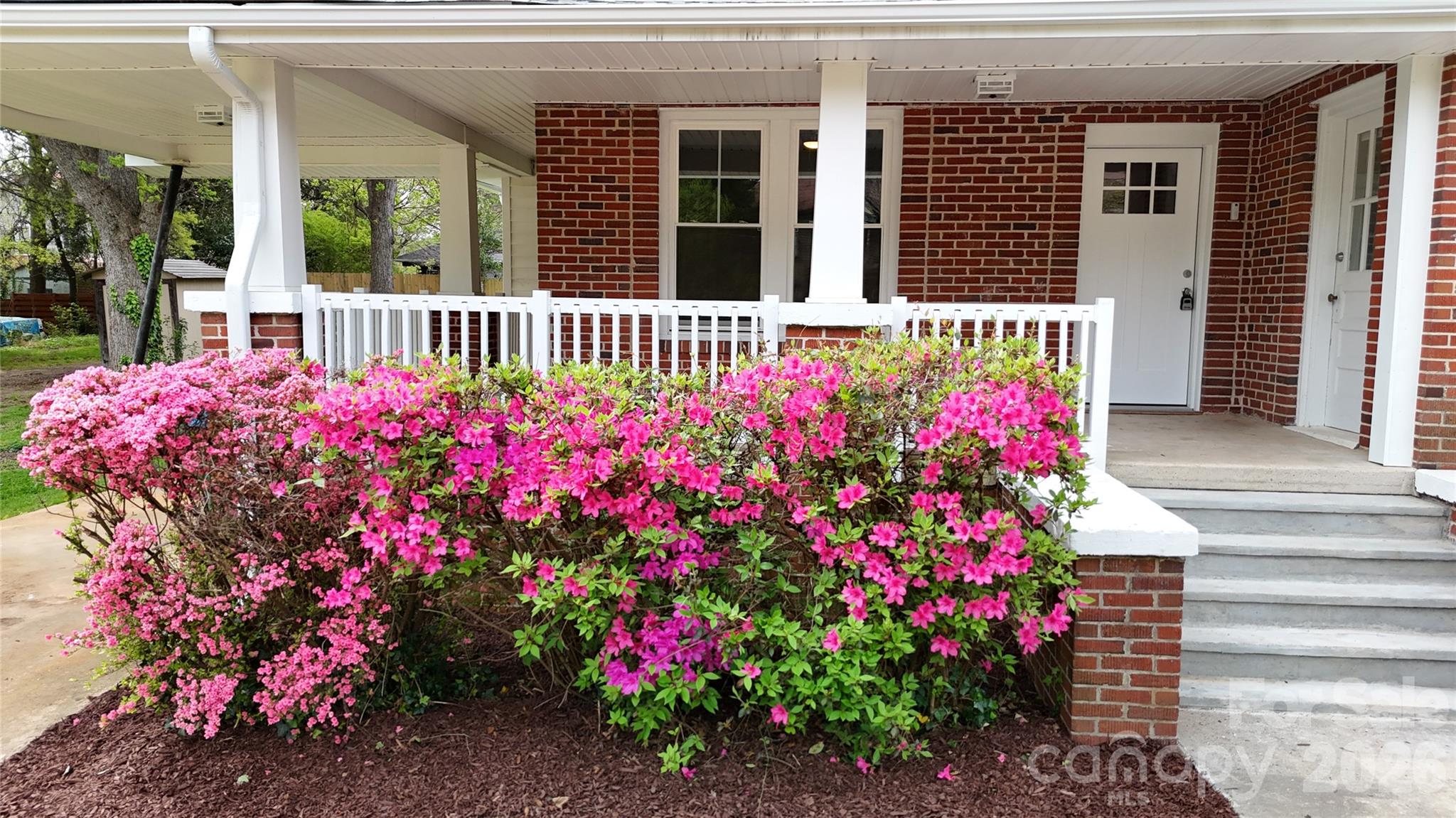 307 W Washington Avenue — Bessemer City