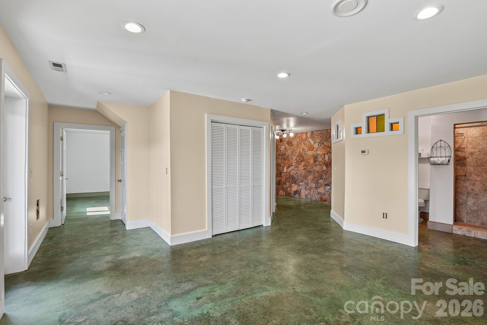 310 Burr Ridge — Marshall