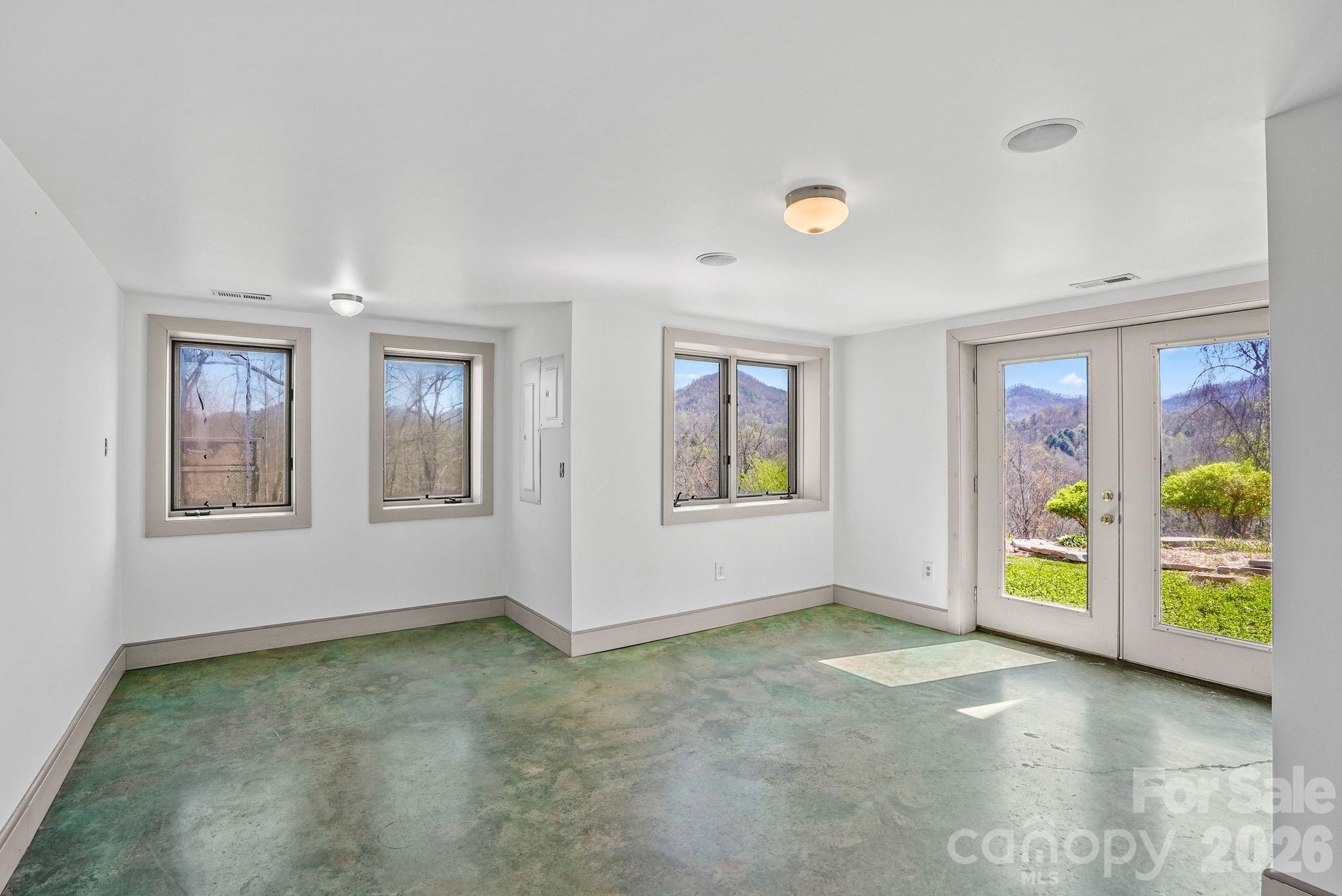 310 Burr Ridge — Marshall