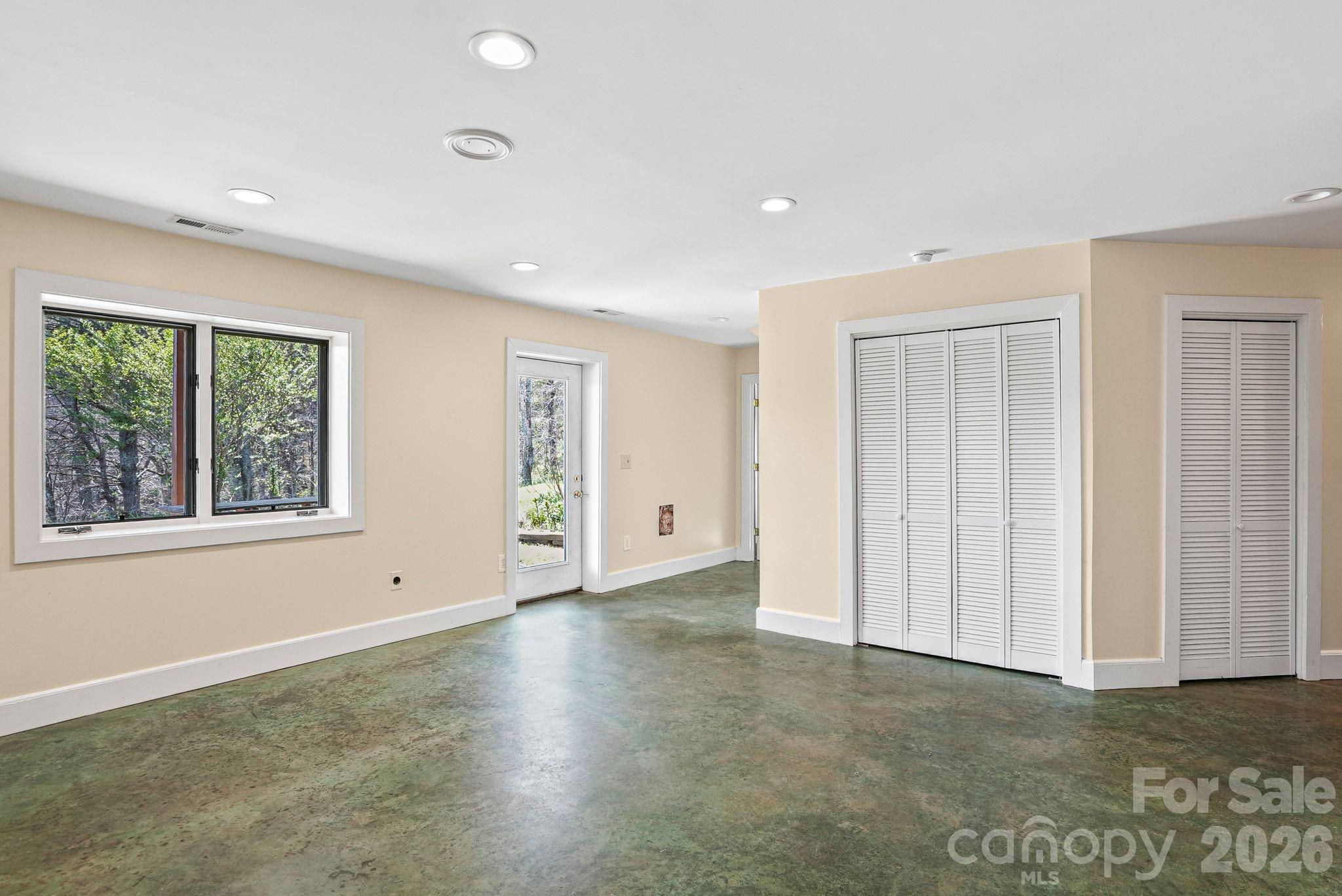 310 Burr Ridge — Marshall