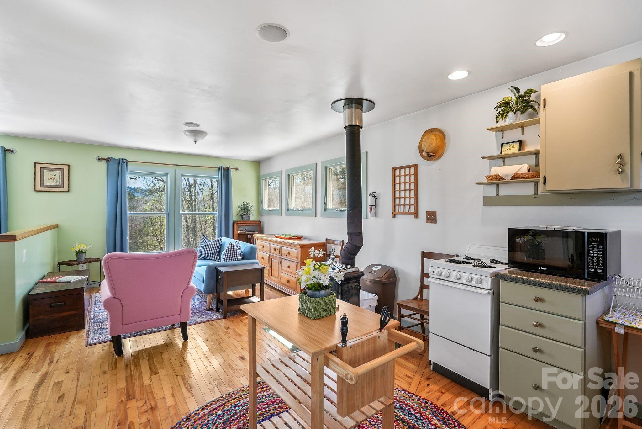310 Burr Ridge — Marshall