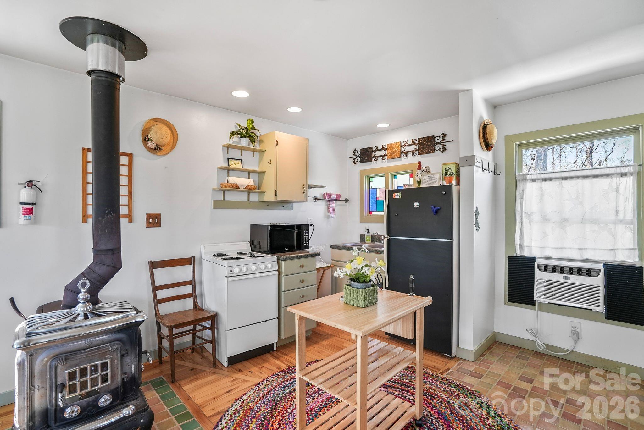 310 Burr Ridge — Marshall