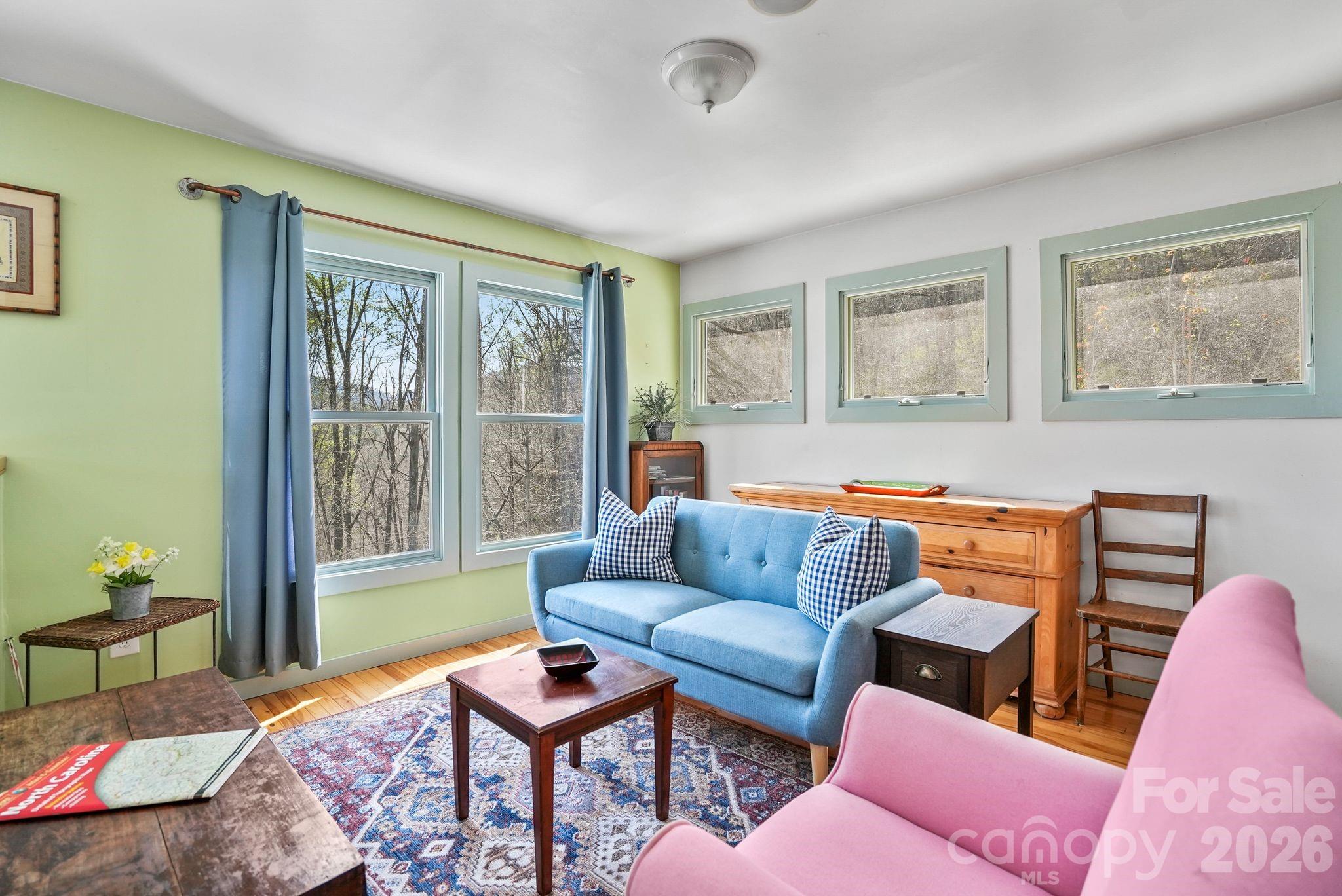 310 Burr Ridge — Marshall