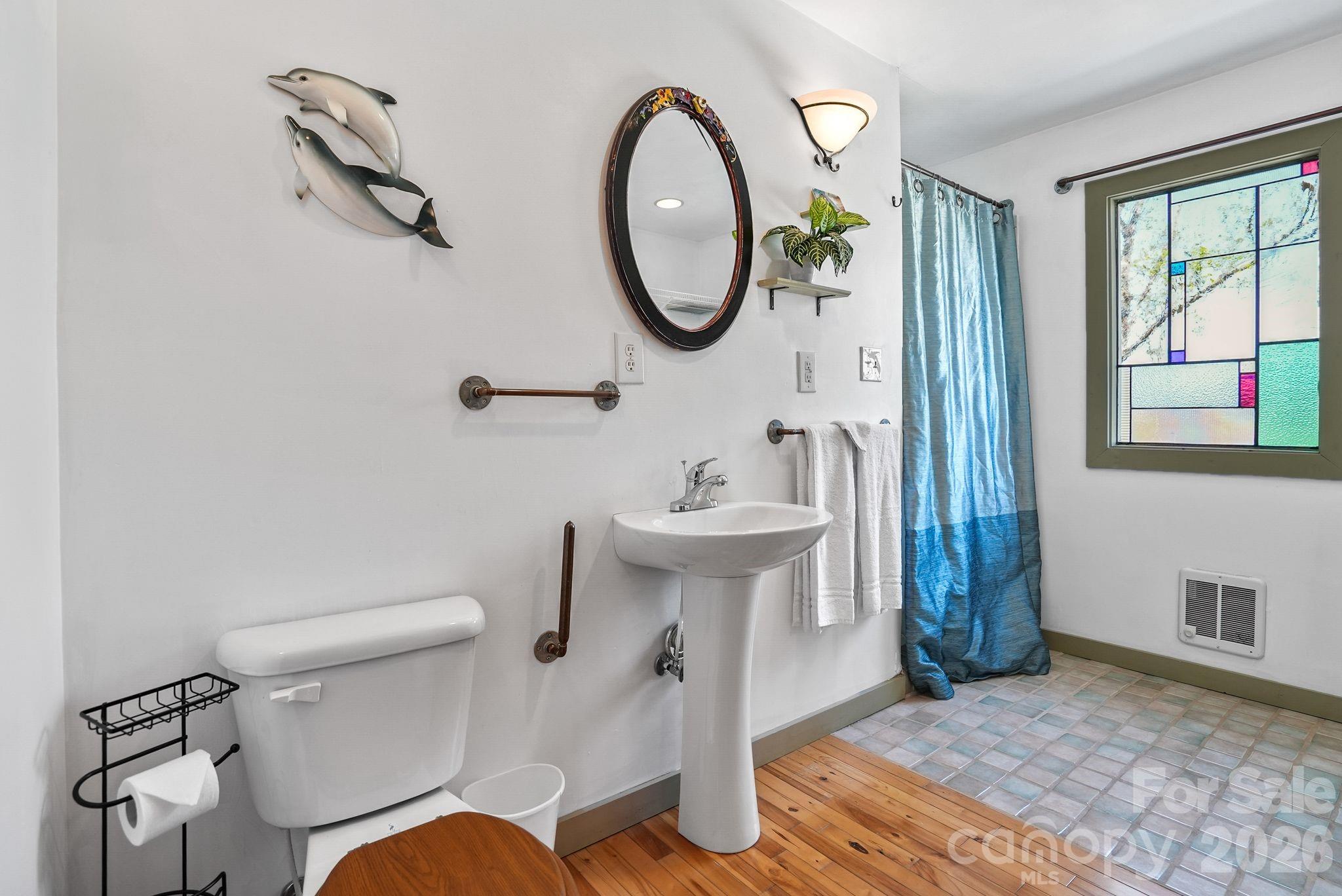 310 Burr Ridge — Marshall