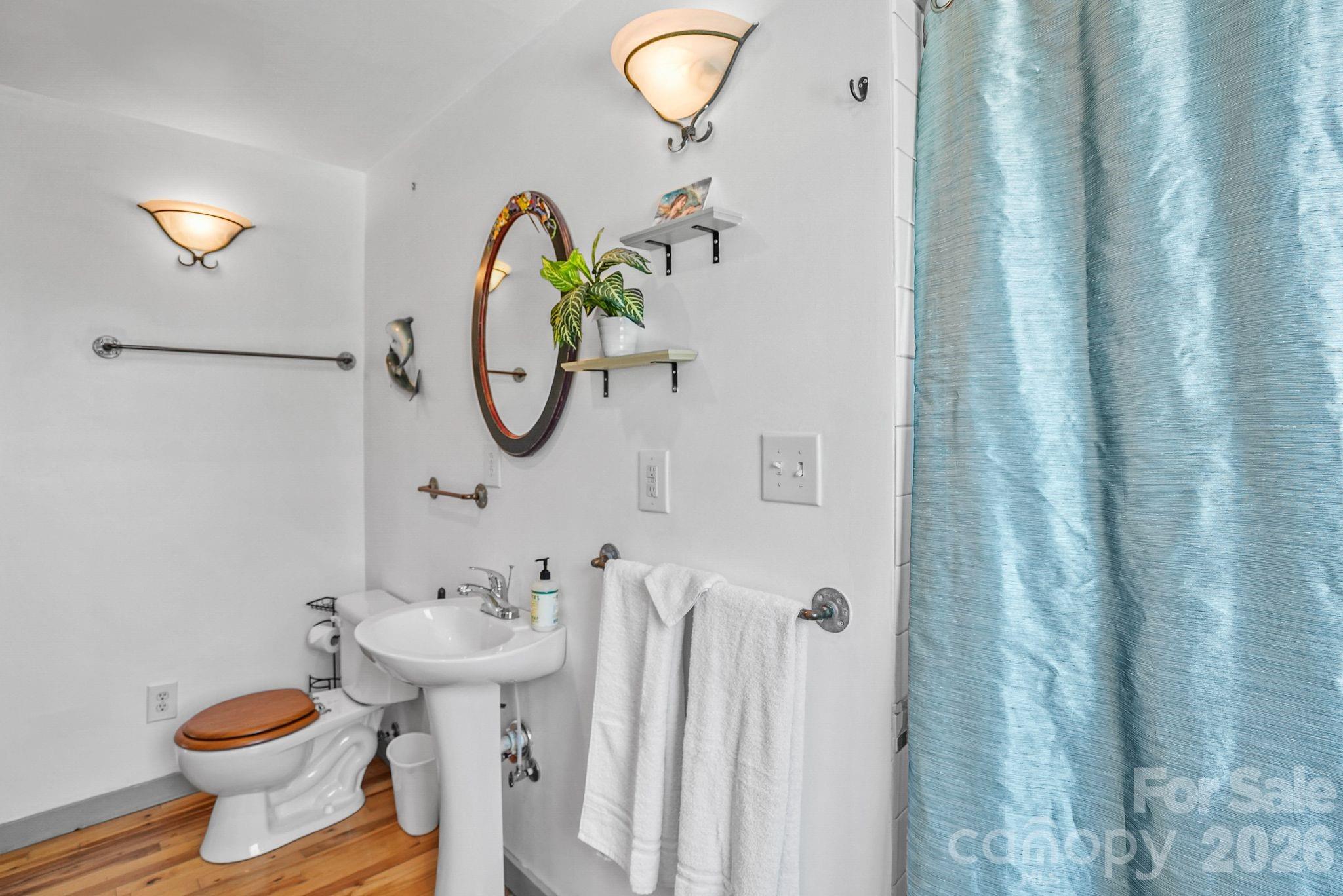 310 Burr Ridge — Marshall