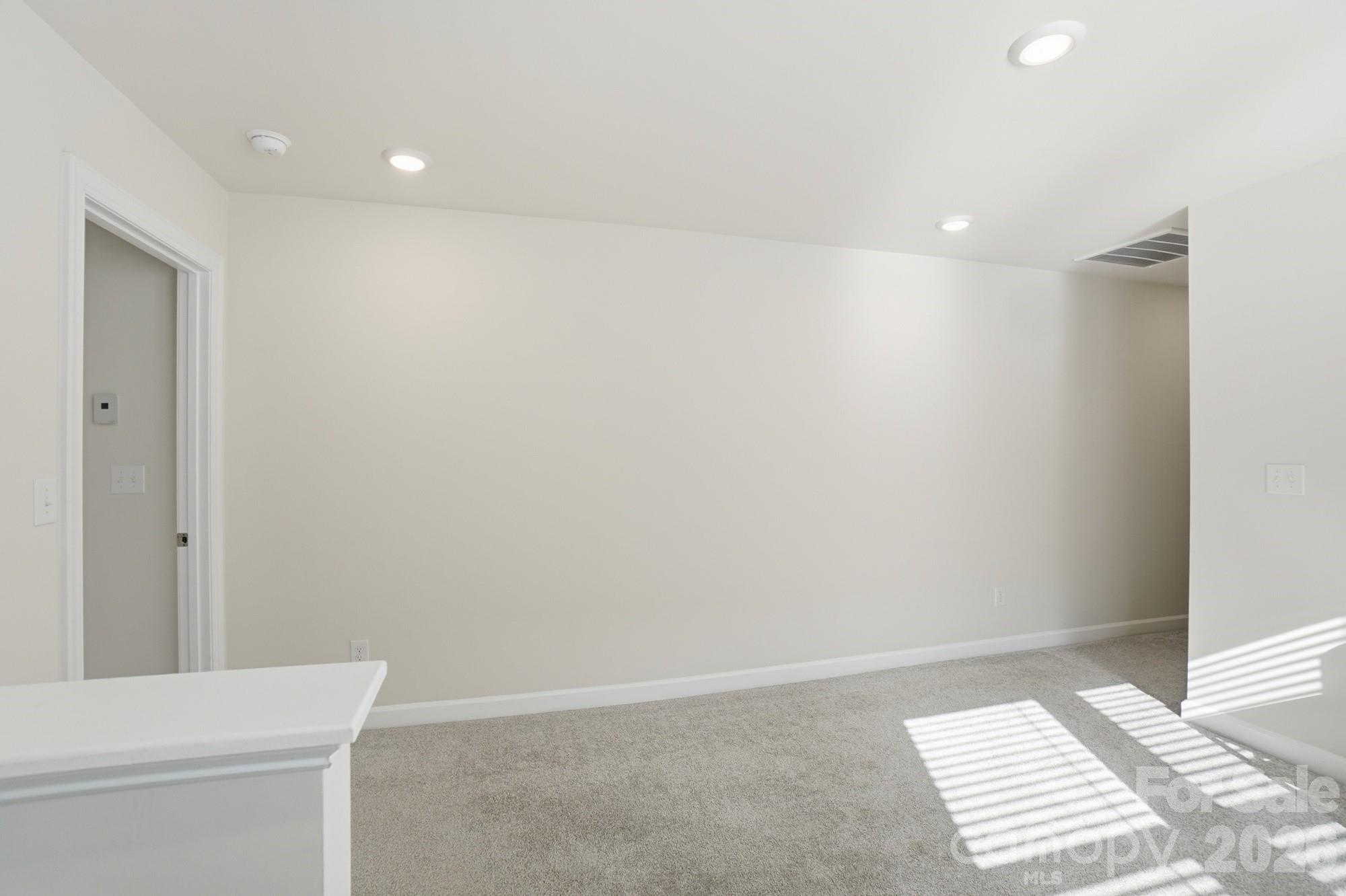 11931 Hambright Road — Huntersville