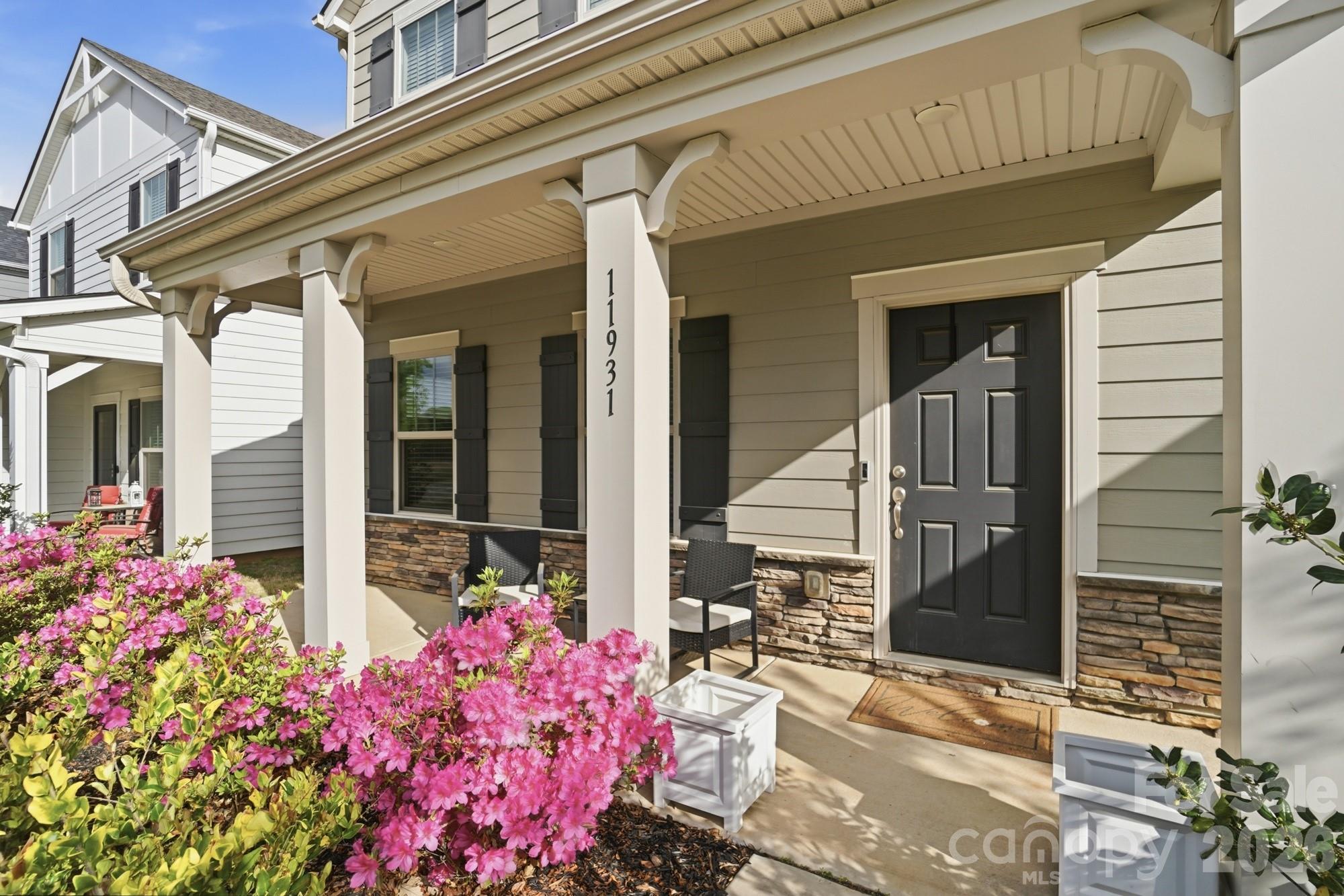 11931 Hambright Road — Huntersville