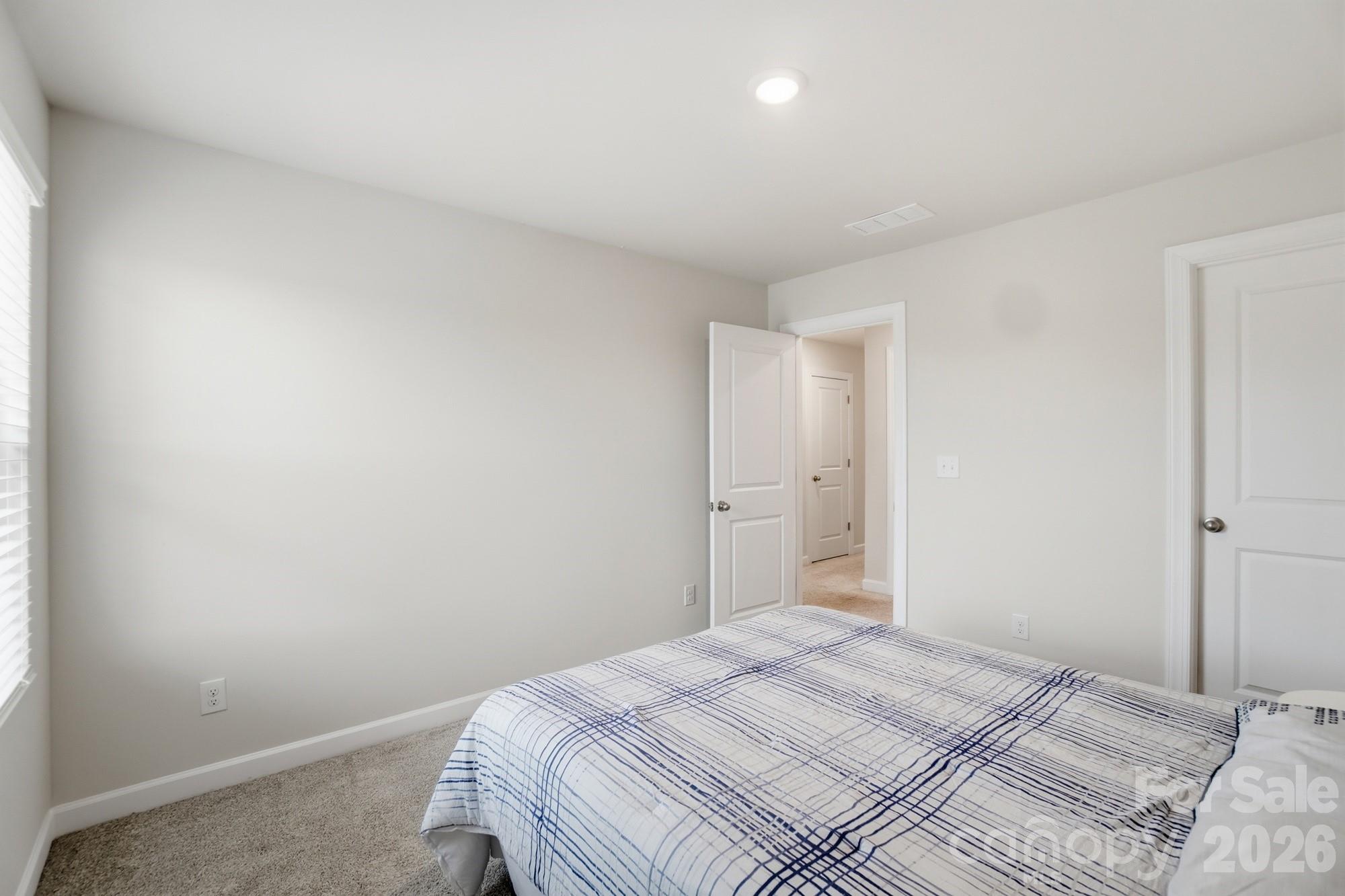 11931 Hambright Road — Huntersville