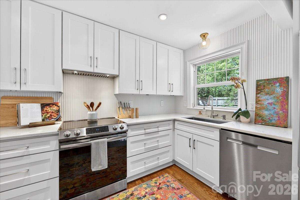 1929 Marguerite Avenue — Charlotte