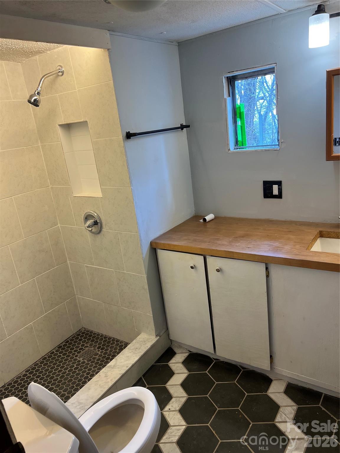 150 Combo Court — Waynesville