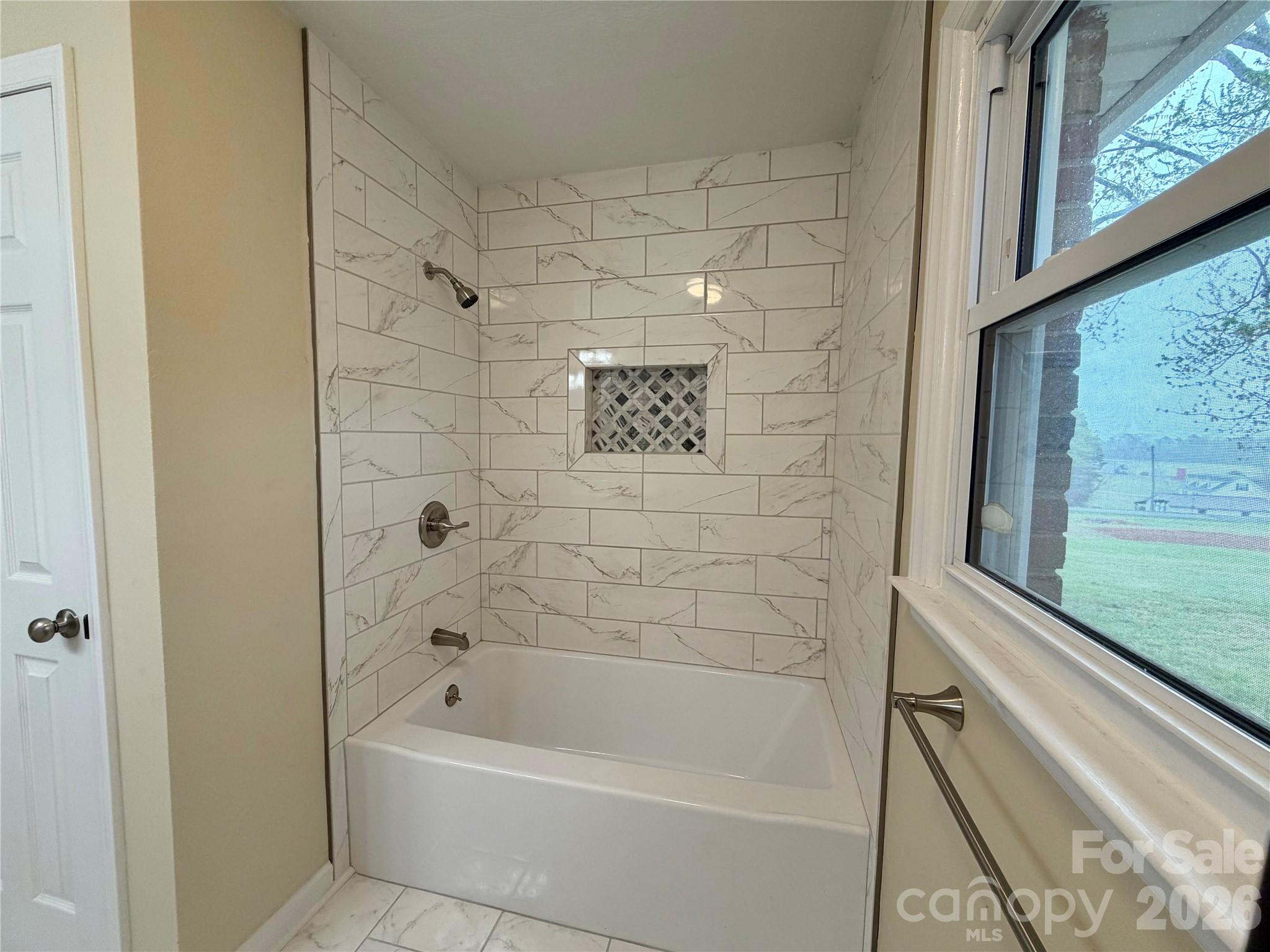 6257 W NC 10 Highway — Hickory