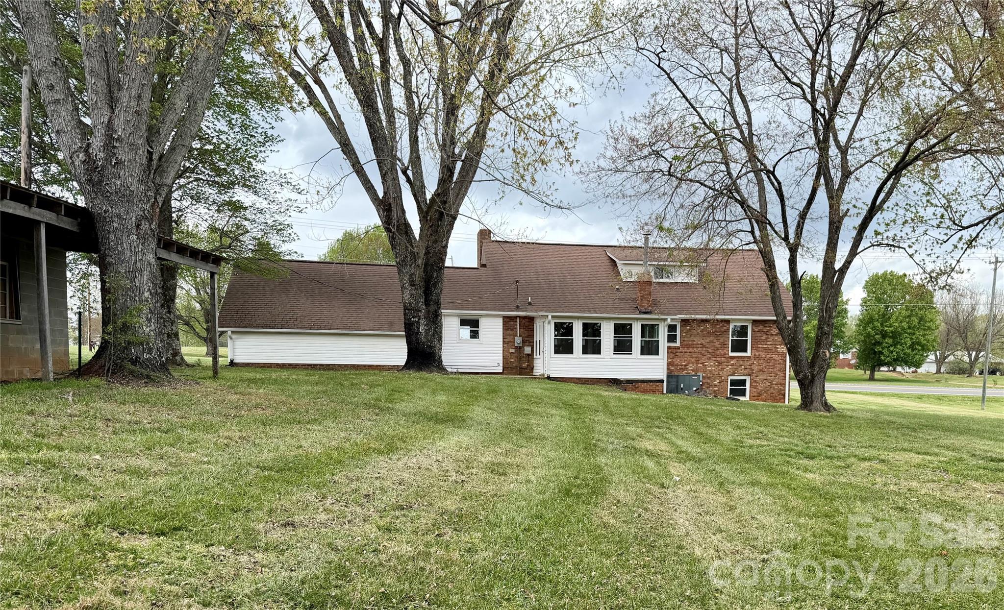 6257 W NC 10 Highway — Hickory