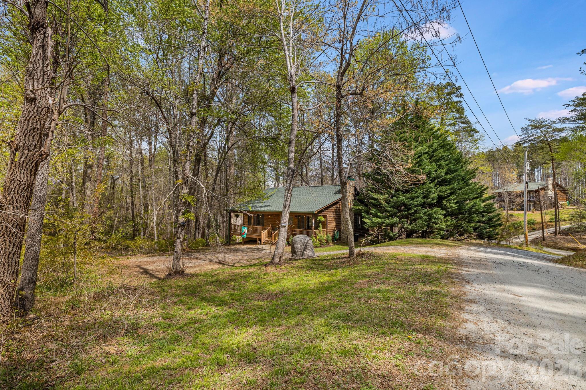 517 Pheasant Street — Lake Lure