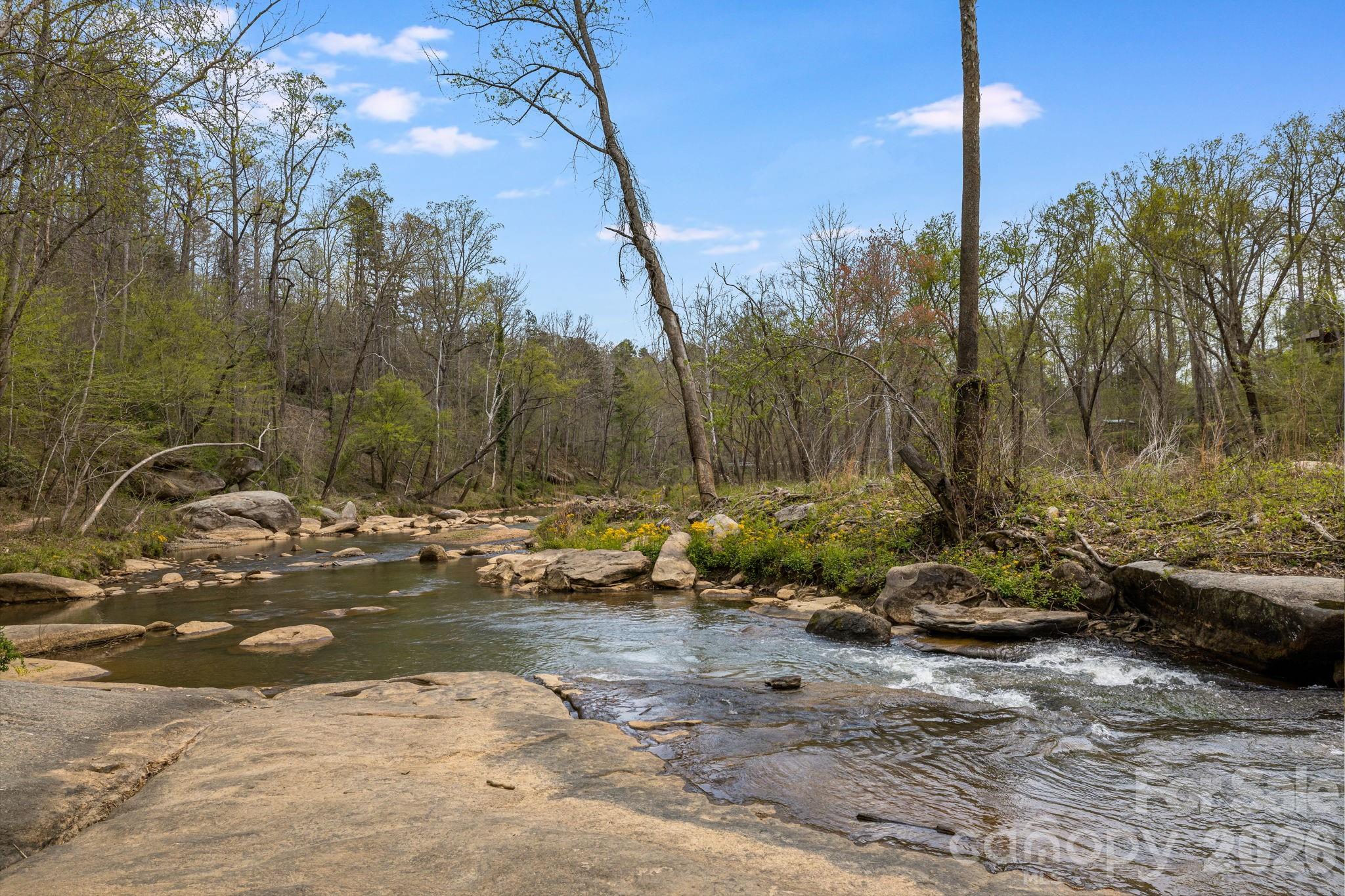 517 Pheasant Street — Lake Lure