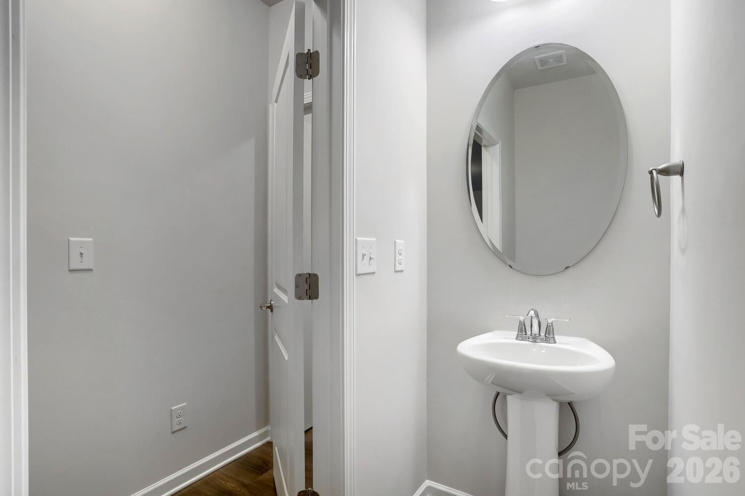 1333 Ron Whicker Drive — Catawba