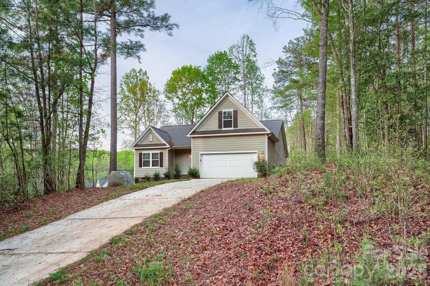 1333 Ron Whicker Drive — Catawba
