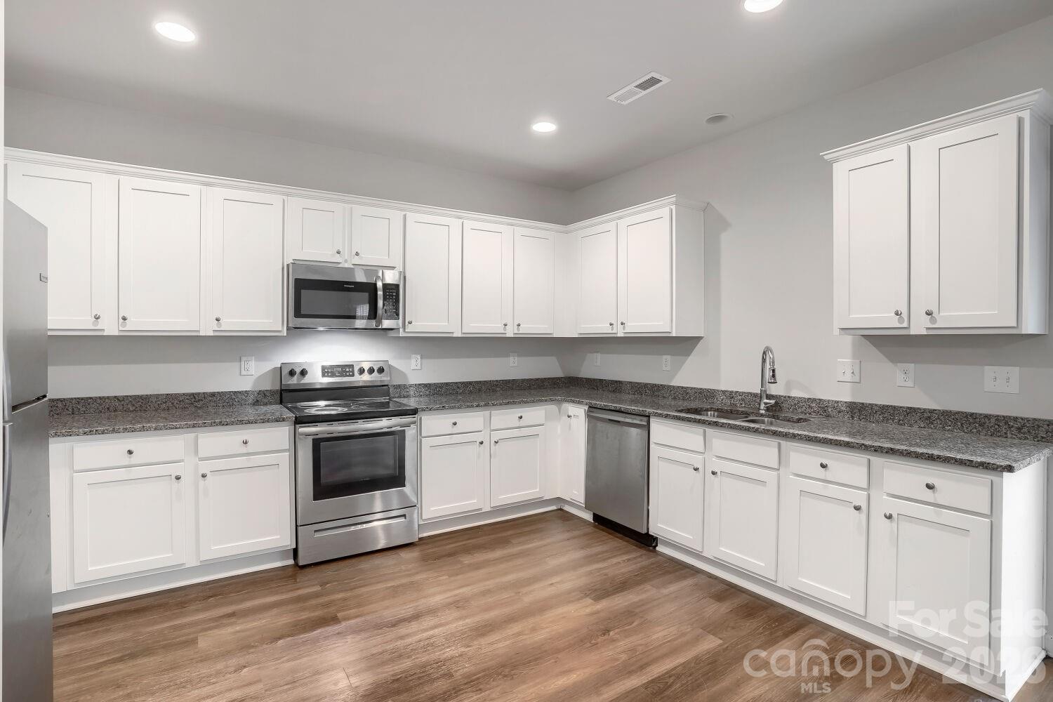 1333 Ron Whicker Drive — Catawba