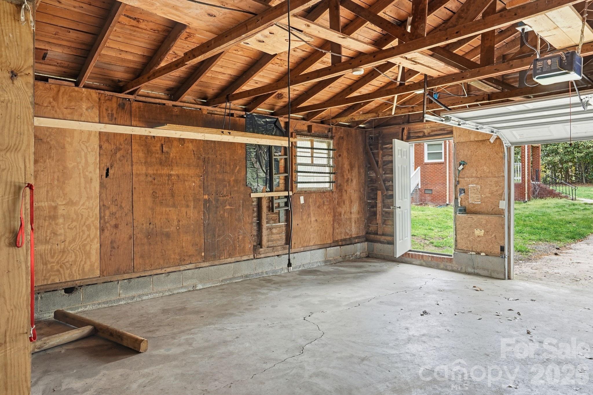 8825 Mcclure Circle — Charlotte