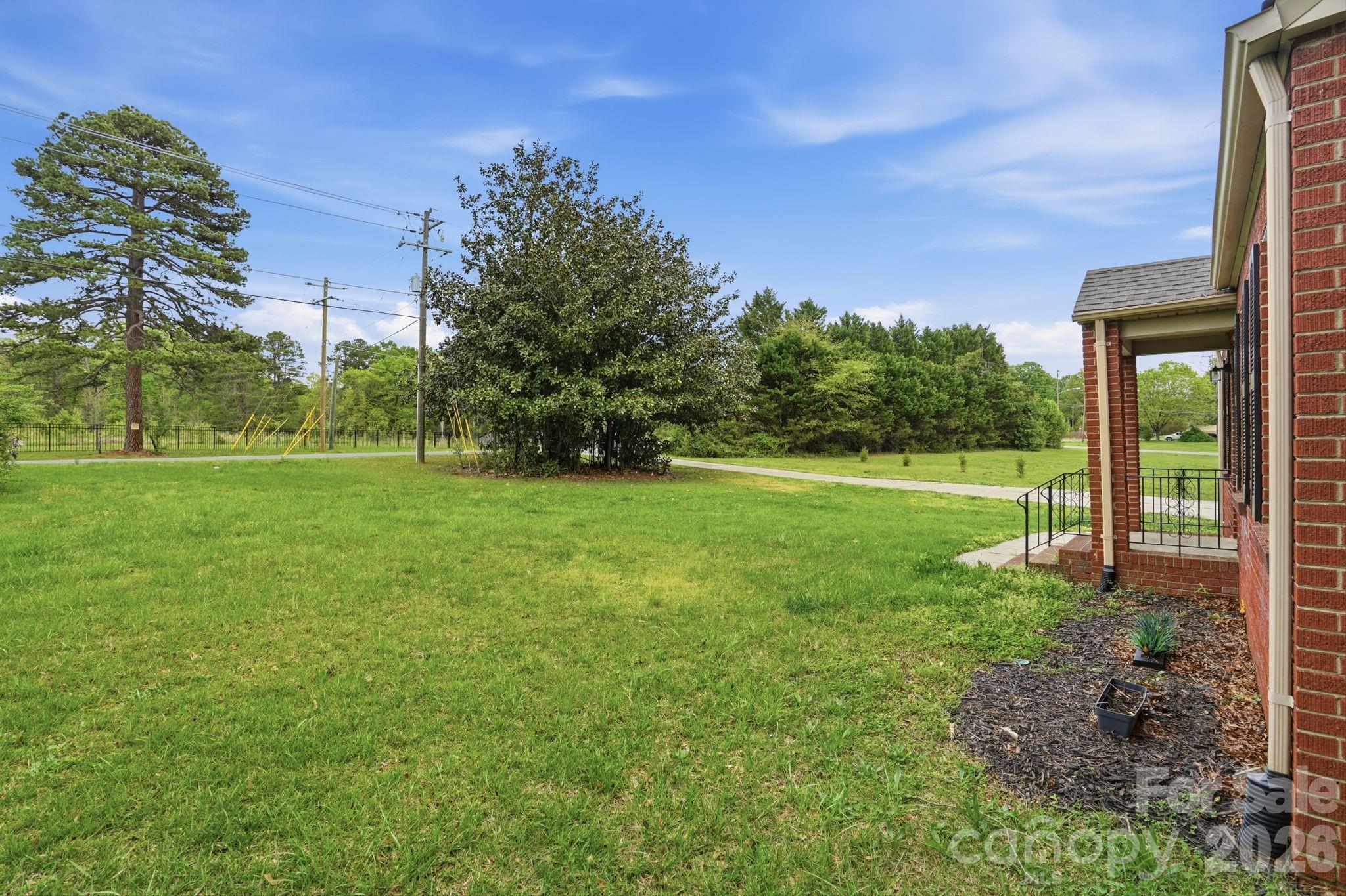 8825 Mcclure Circle — Charlotte