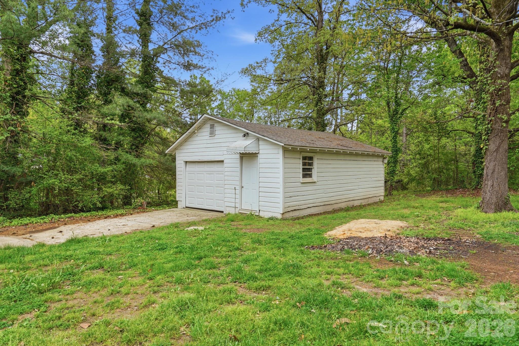 8825 Mcclure Circle — Charlotte