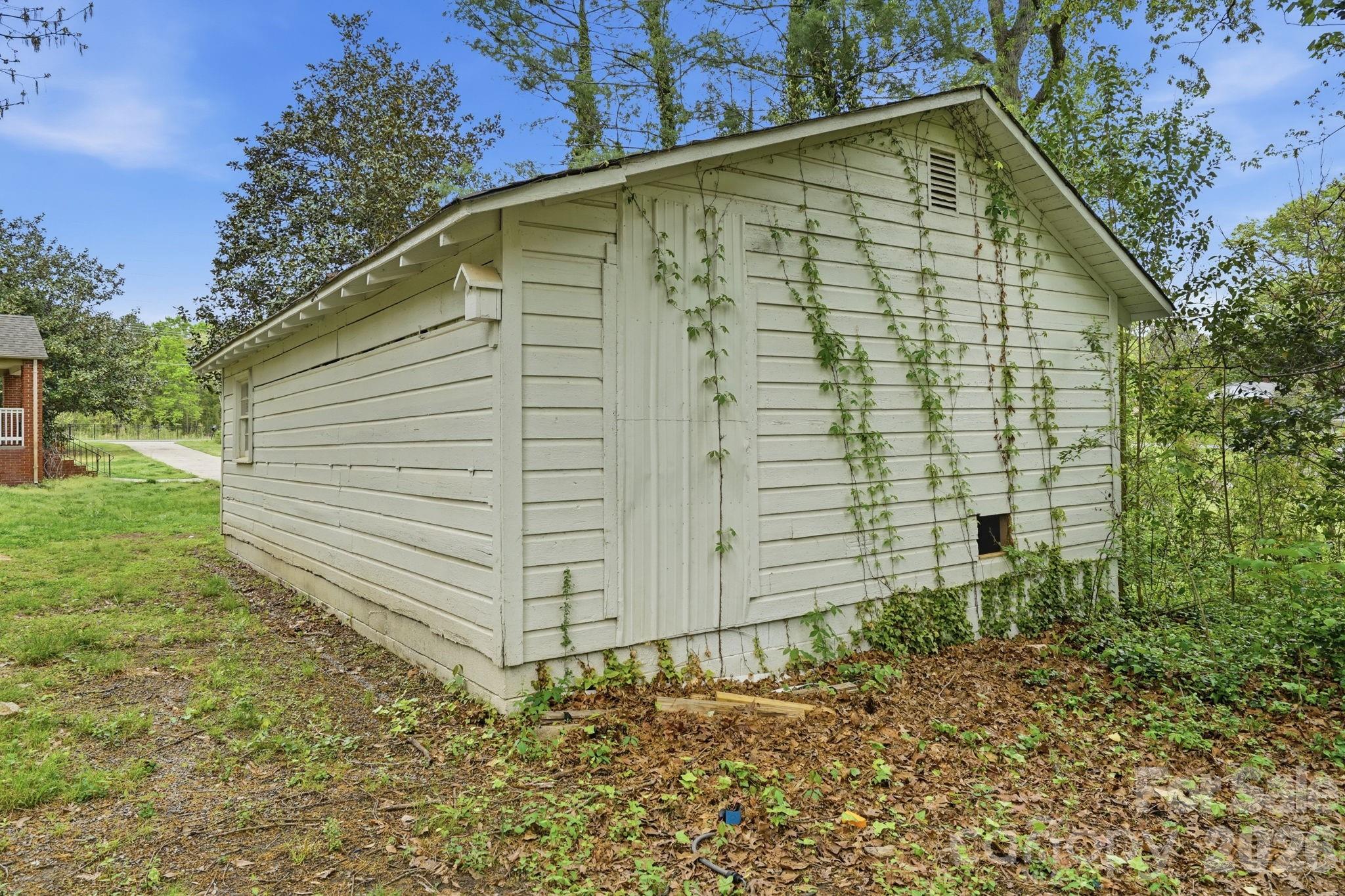 8825 Mcclure Circle — Charlotte