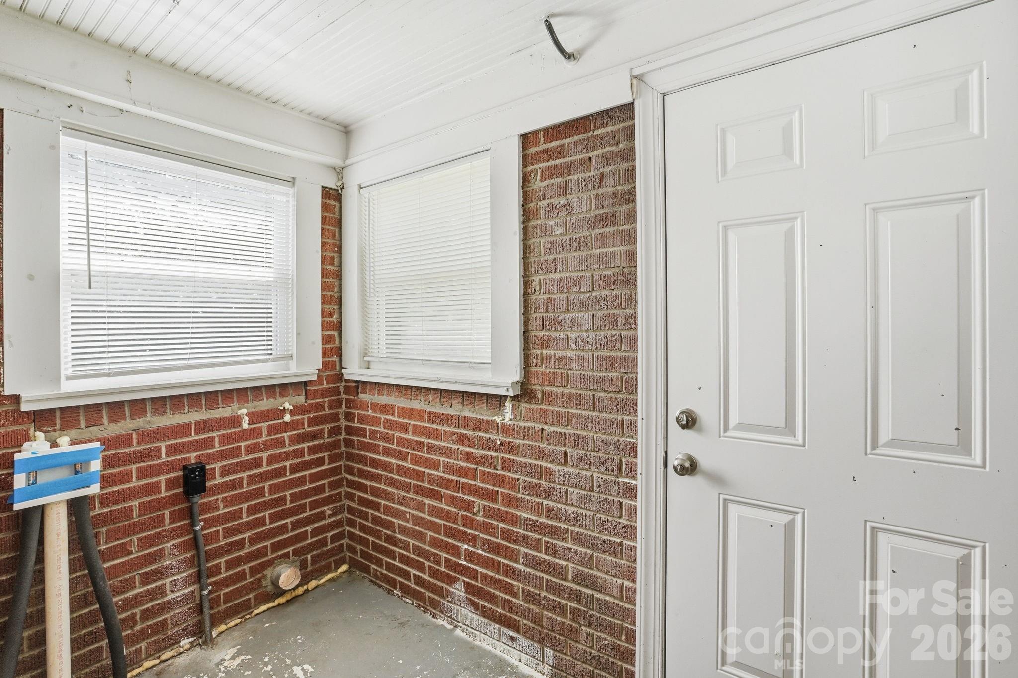 8825 Mcclure Circle — Charlotte