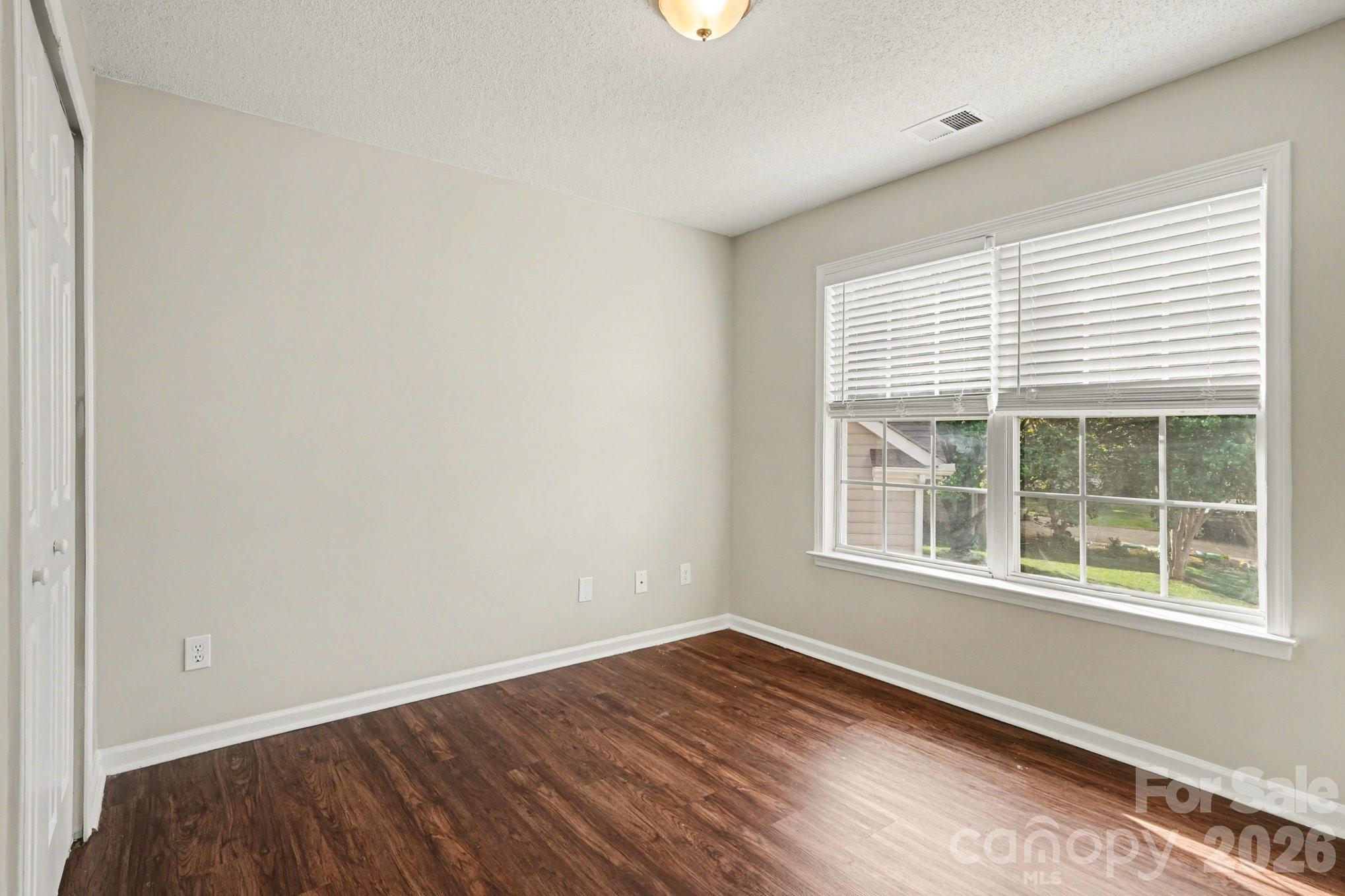 13003 Shannon Park Lane — Charlotte