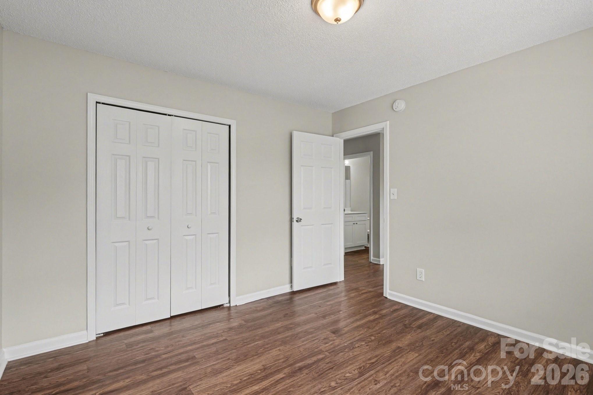 13003 Shannon Park Lane — Charlotte