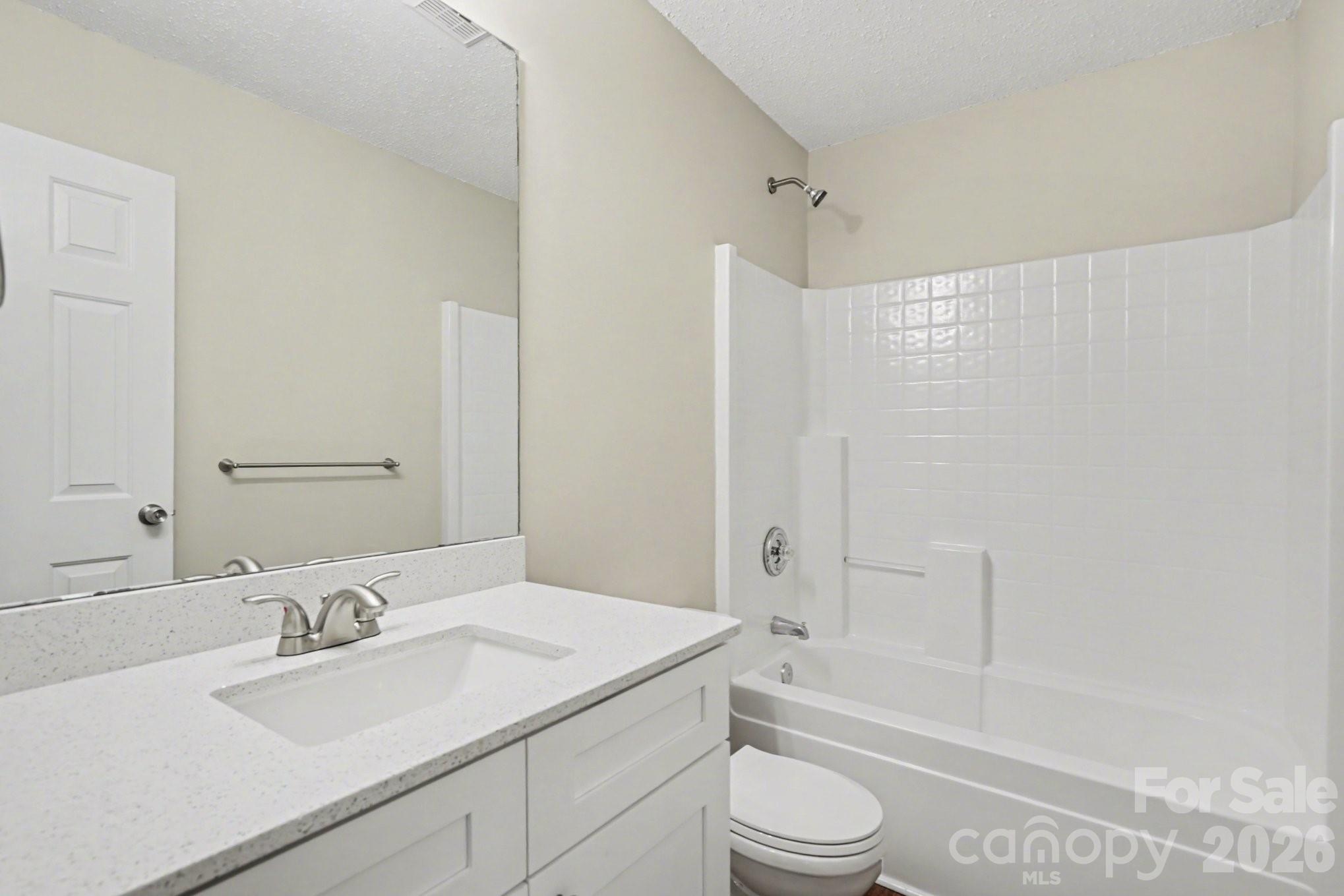 13003 Shannon Park Lane — Charlotte