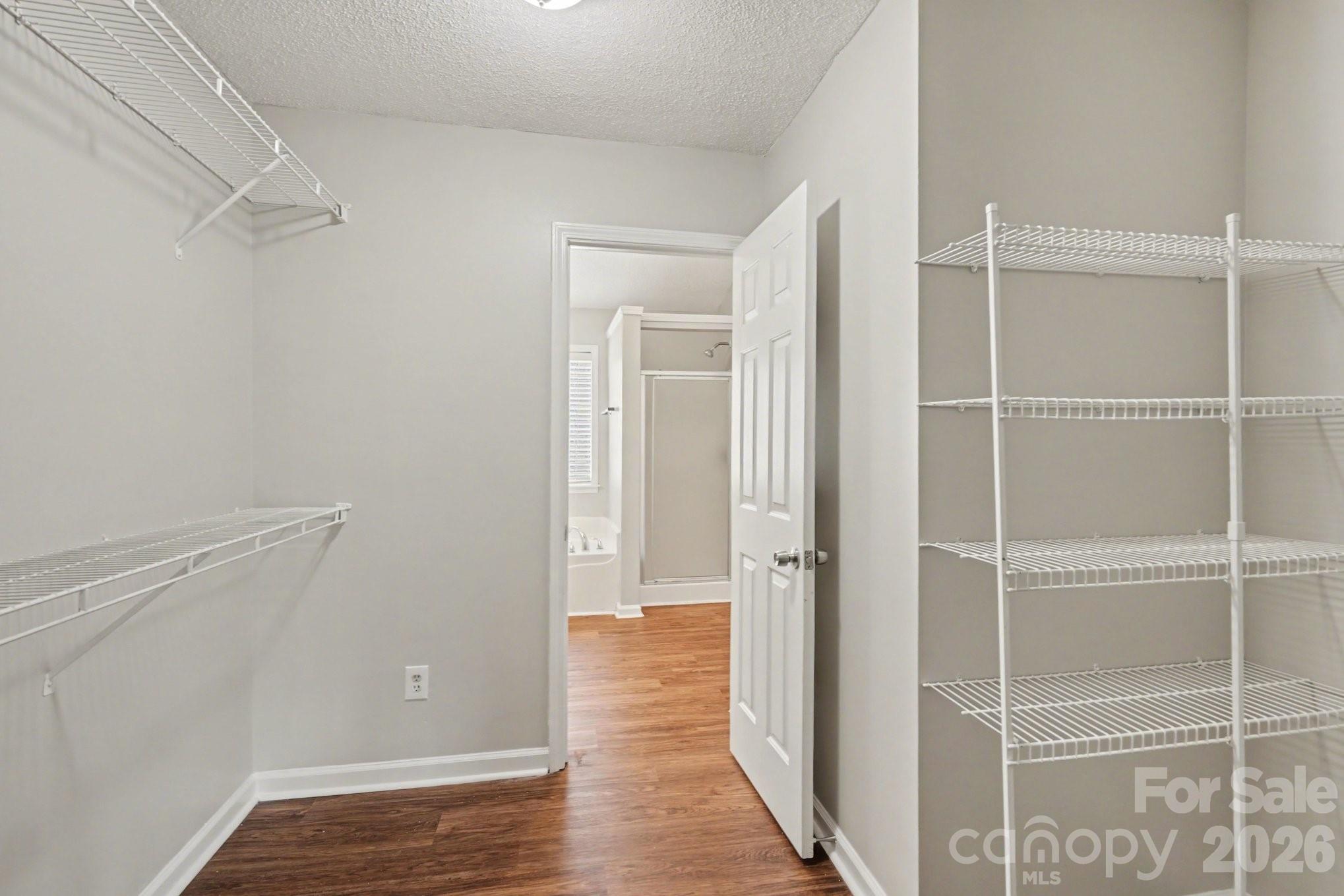 13003 Shannon Park Lane — Charlotte