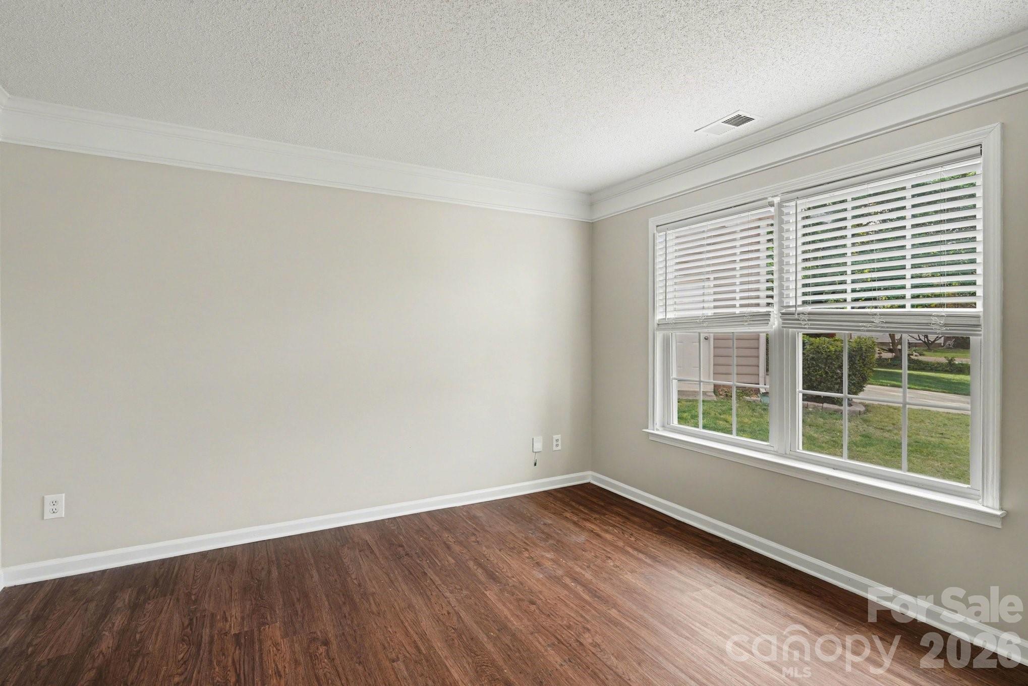 13003 Shannon Park Lane — Charlotte