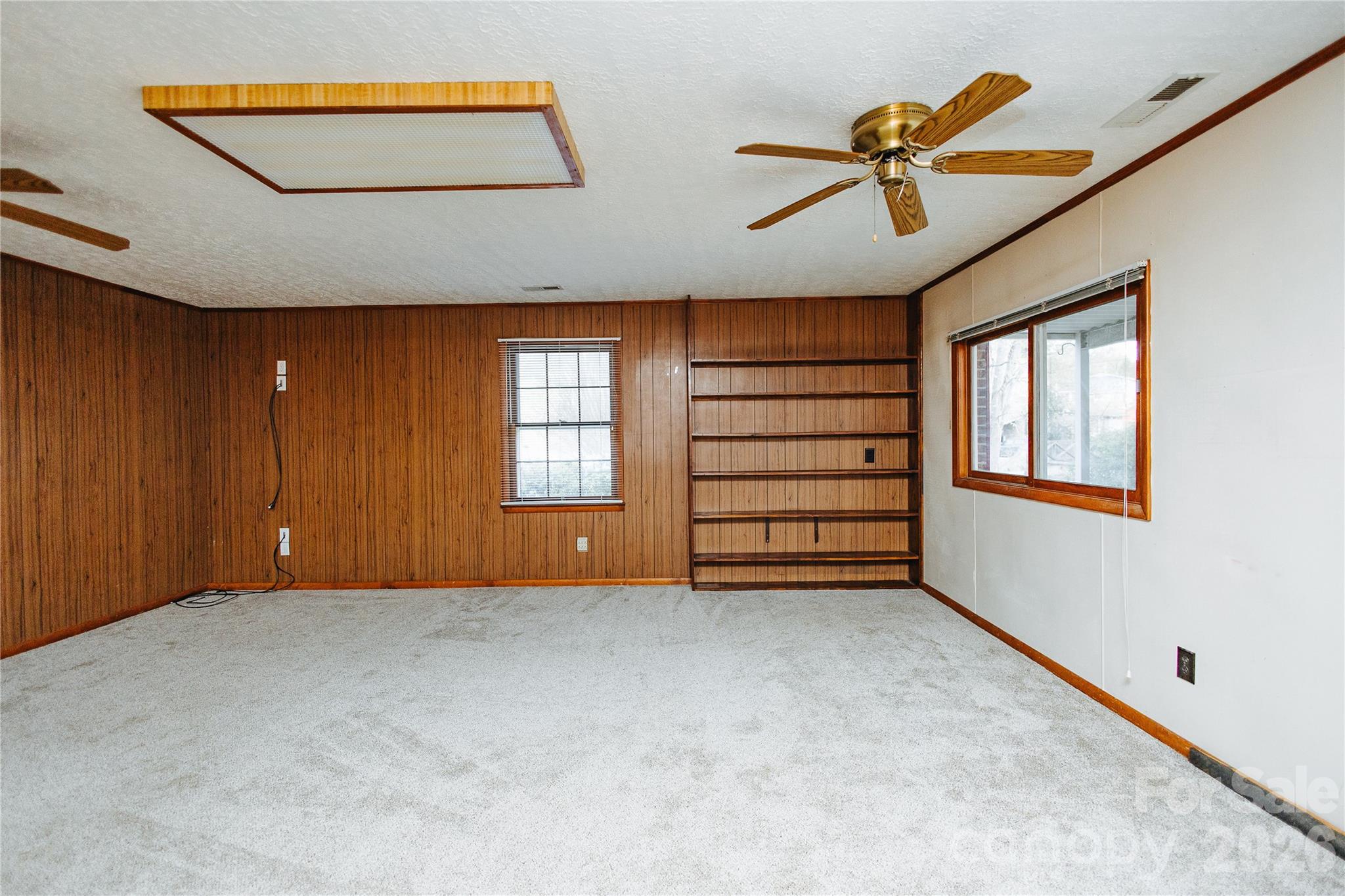 205 Bond Street — Marion